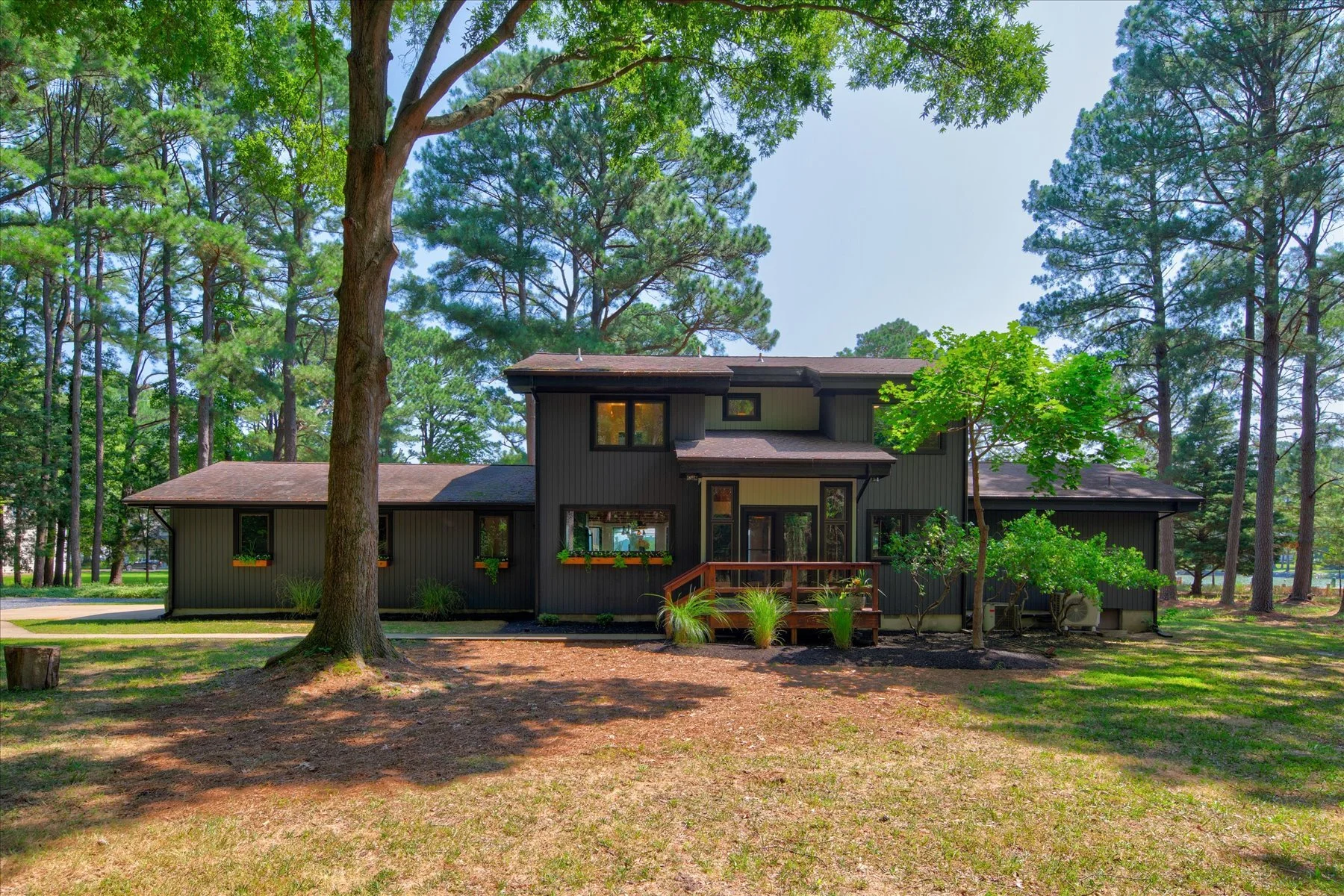 01-ebb point exterior-4.jpg