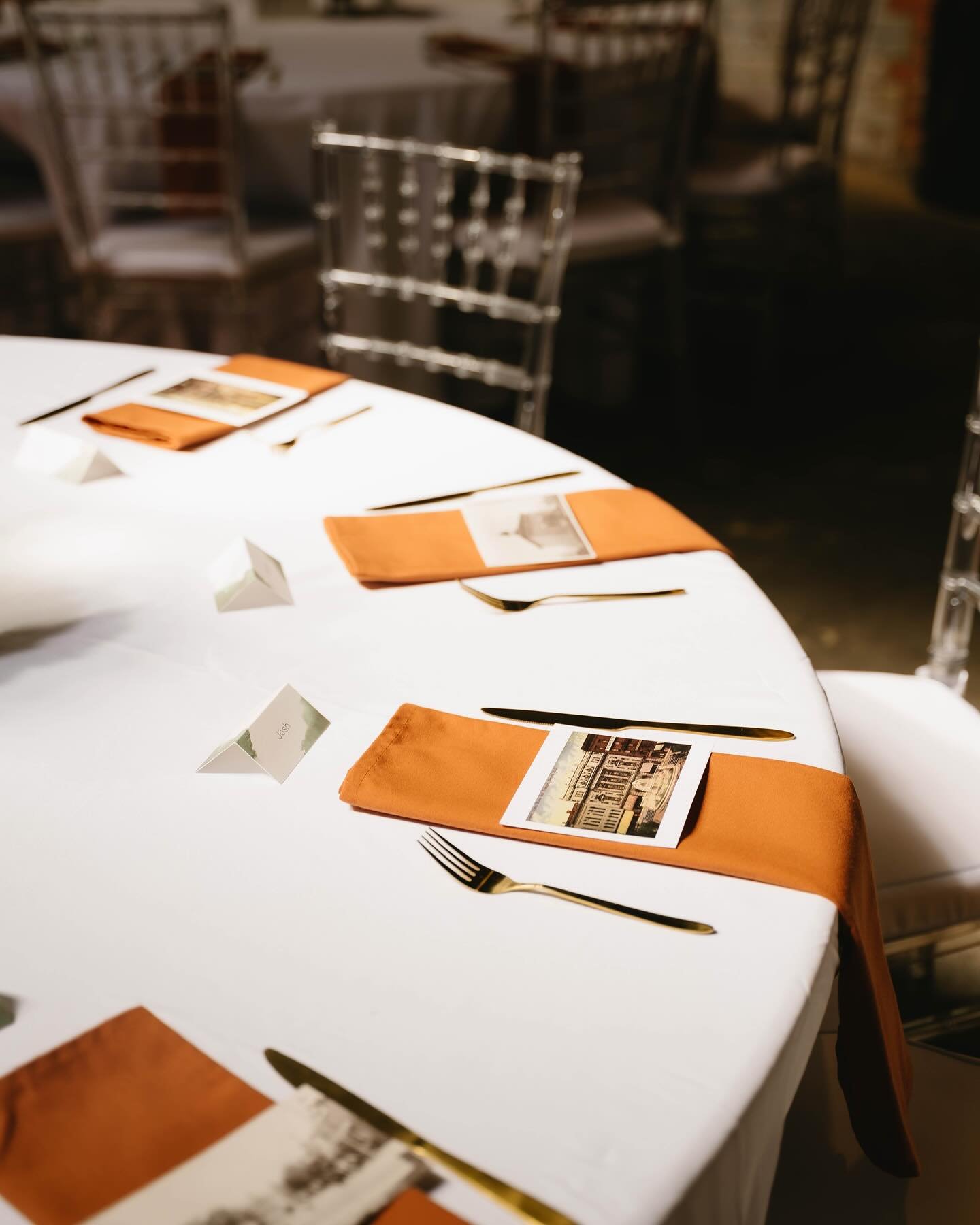 Reception details at Hannah &amp; Robby&rsquo;s special day
-
-
#destinationphotographer #michiganphotographer #arizona #detroit #weddingphotographer #engagement
#michigan #atlanta #ohiophotographer #phoenixphotographer #arizonaphotographer #detroitw