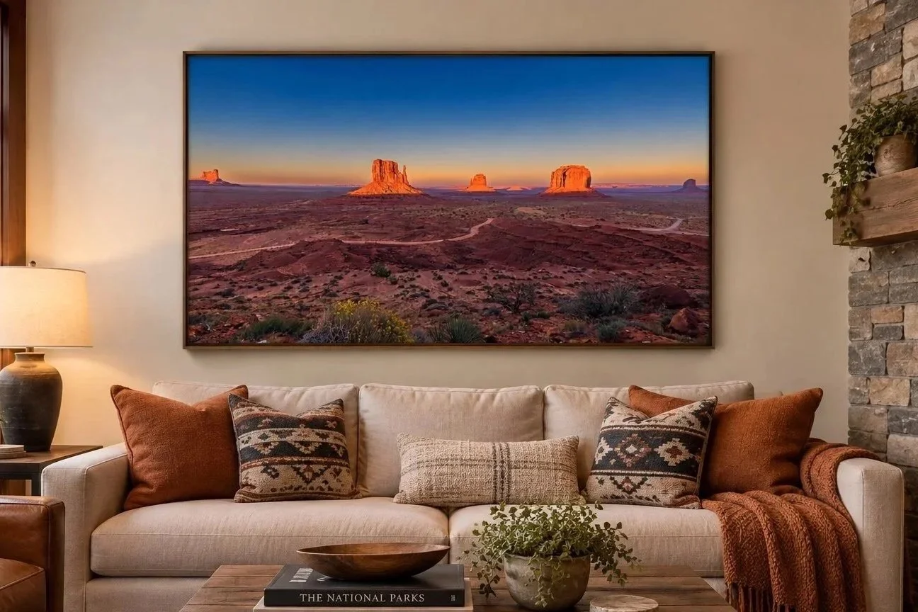 Rustic%2BLiving%2BRoom%2Bwith%2BDesert%2BSunset%2BArt.jpg
