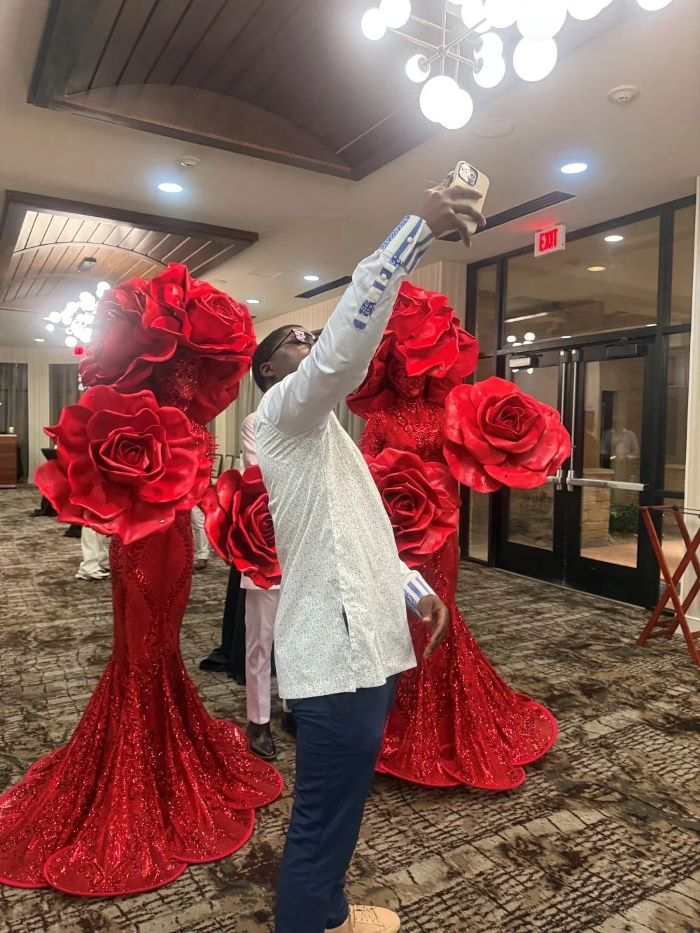 redroseselfie.jpg