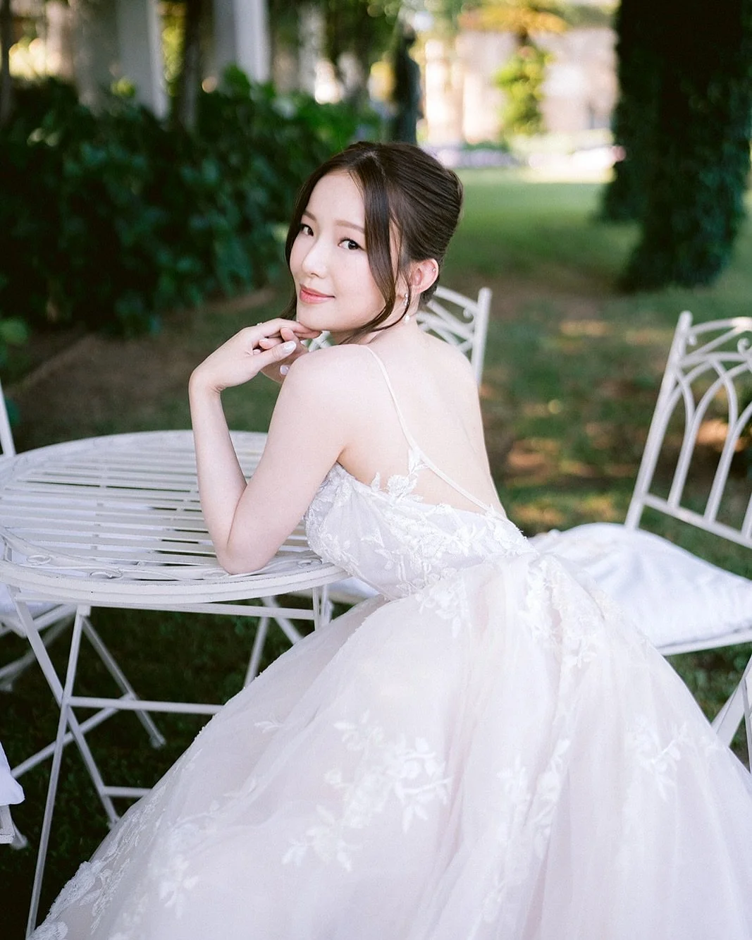 Cherry&rsquo;s smile is truly special! 

Her elegance, kindness, and beautiful soul radiate through every smile she shares.
For her wedding look, we focused on capturing her vibrant spirit&mdash;naturally fresh and radiant, just like her.
From our fi