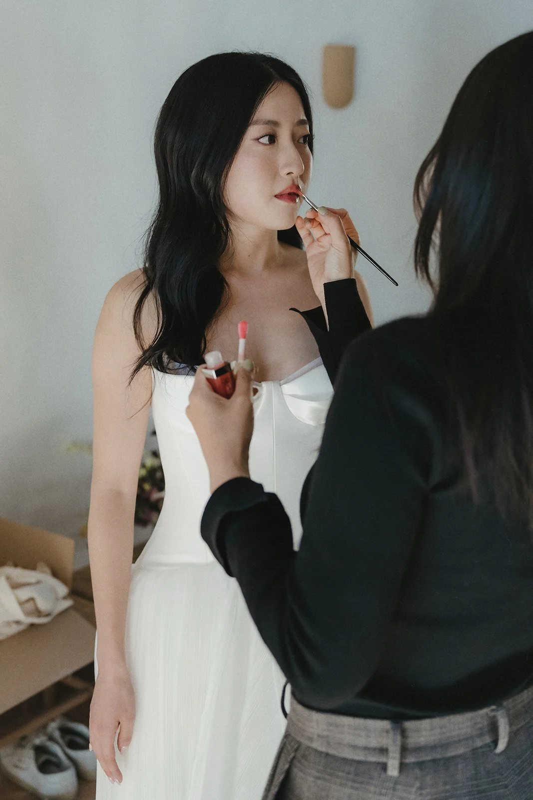 02kreativwedding-jb-gettingready-186edit.jpg