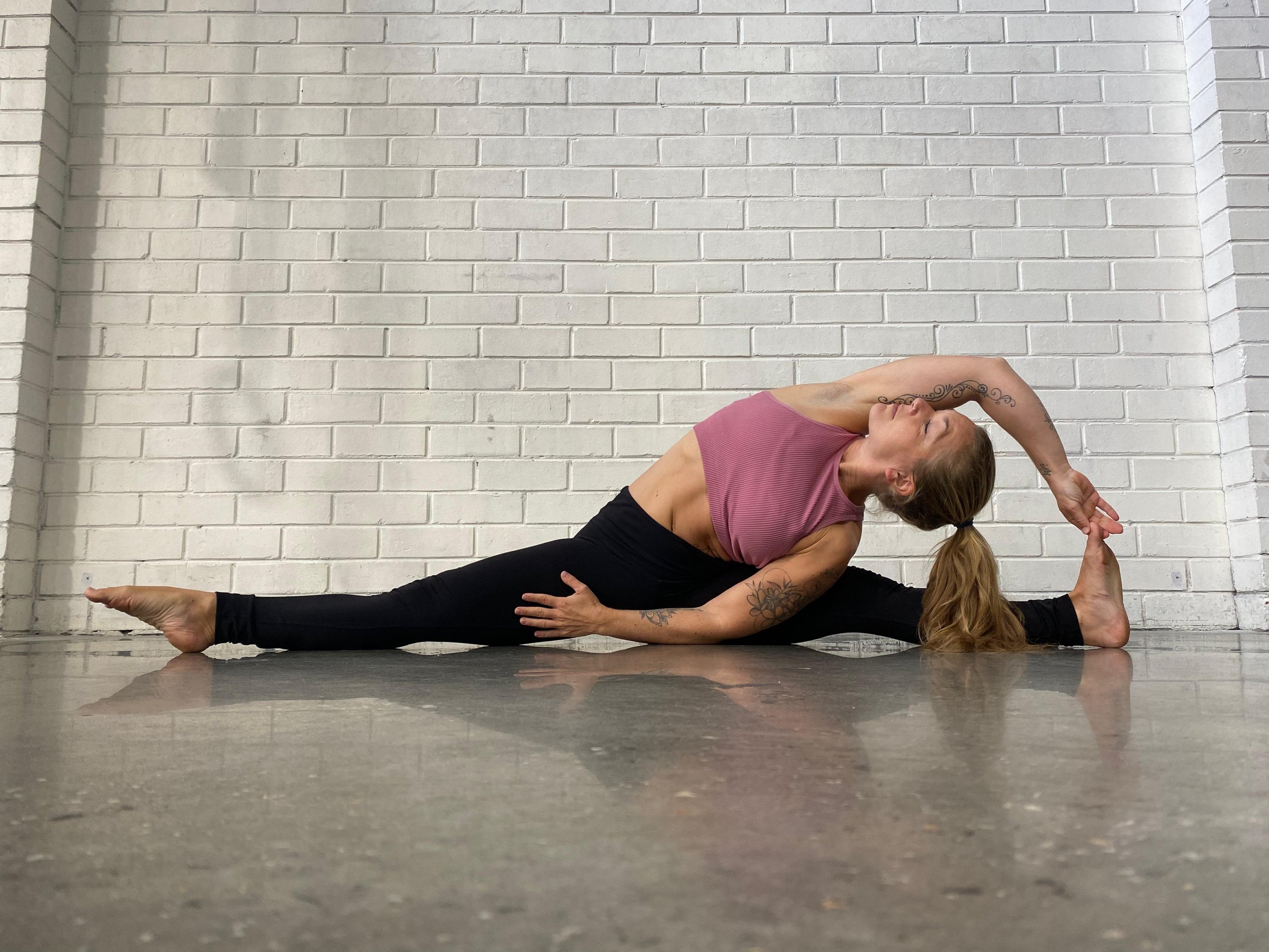20HRS - HANDSTAND &amp; MOBILITY WEEKEND WORKSHOP WITH SELINE [05-07 NOV]