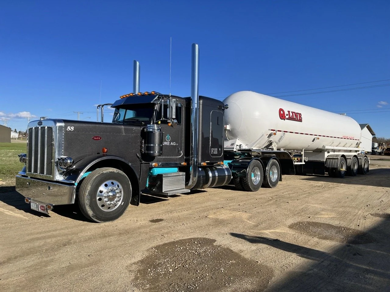 Equipment 03 - Optimized.jpeg