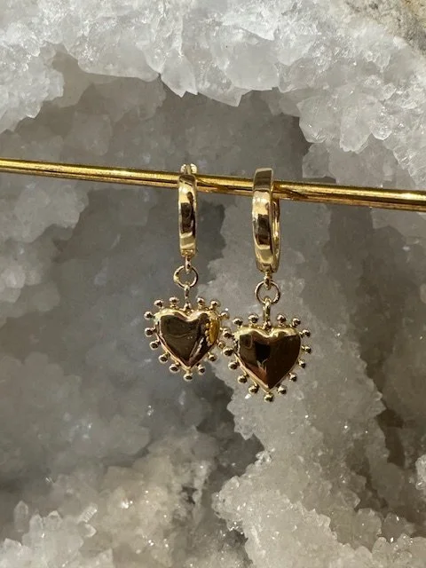 Heart you Forever Huggie Earrings Gold