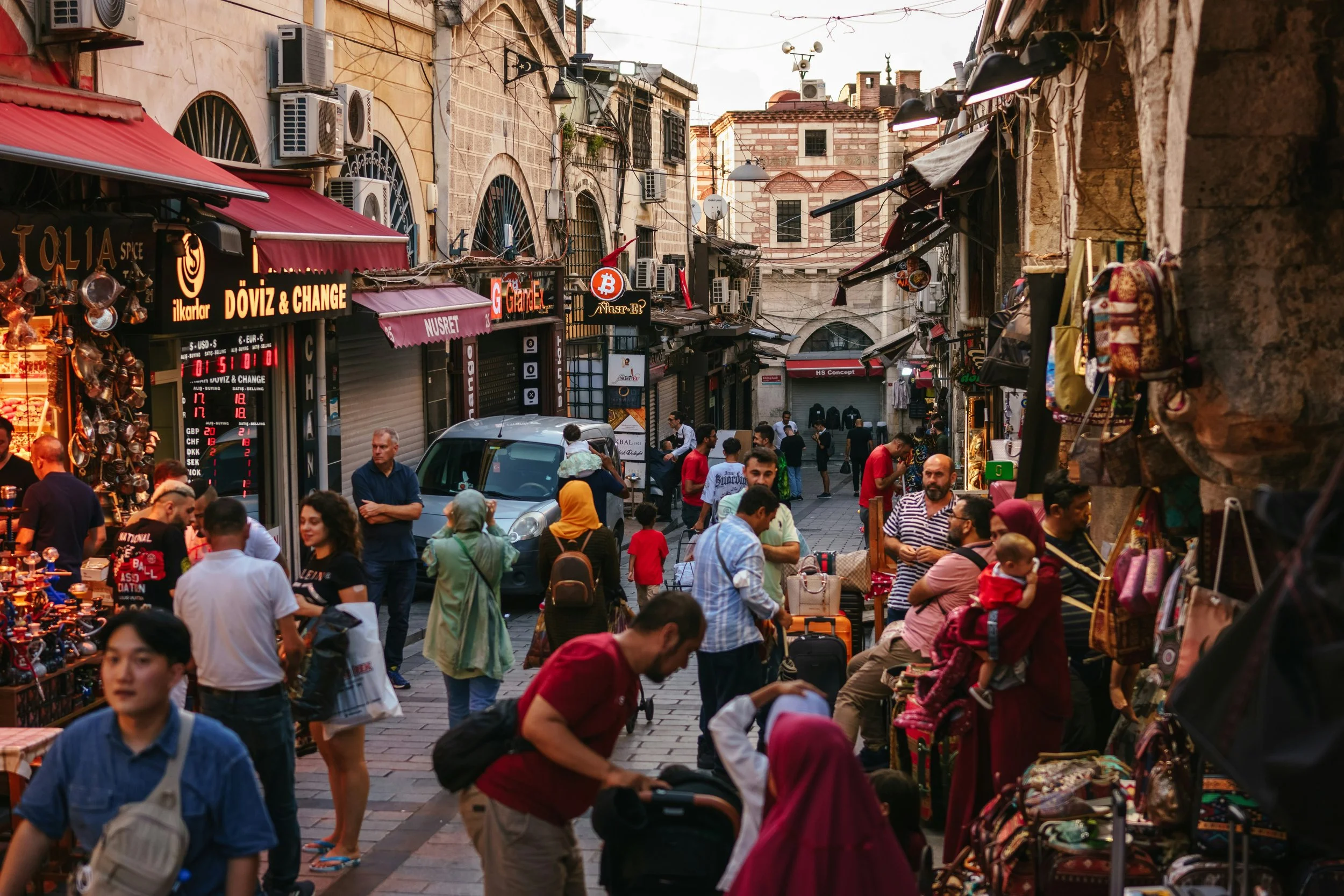 The Labyrinth Markets of Istanbul