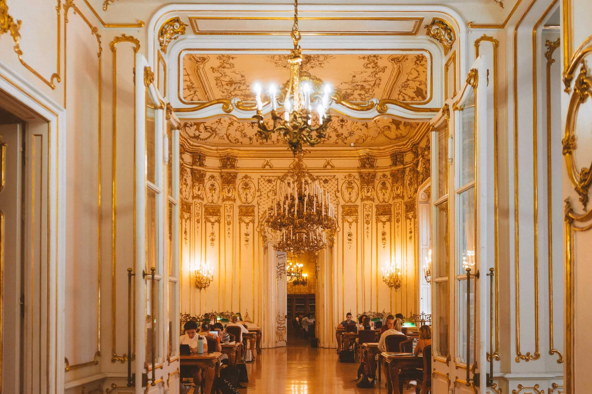 Metropolitan Ervin Szabo Library