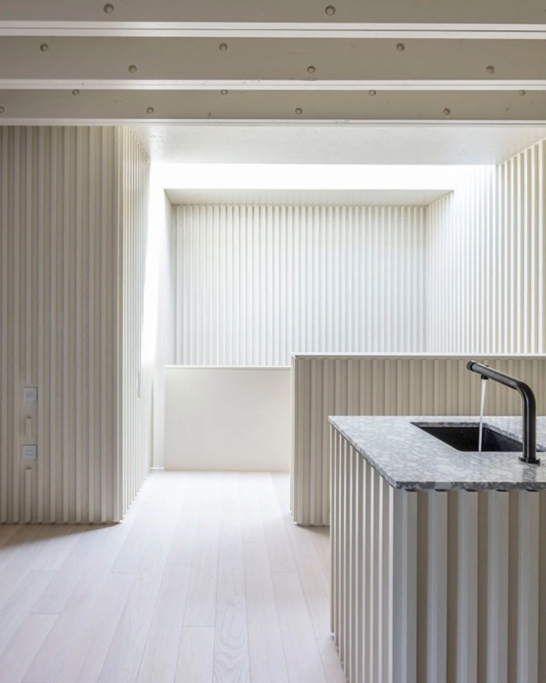 A massive congratulations to @fparchitects for their Cassa Bassa project winning a RIBA South East Region Award!

Cassa Bassa is a rare and remarkable example of perfect architectural balance and restraint. When we were first brought on board for thi