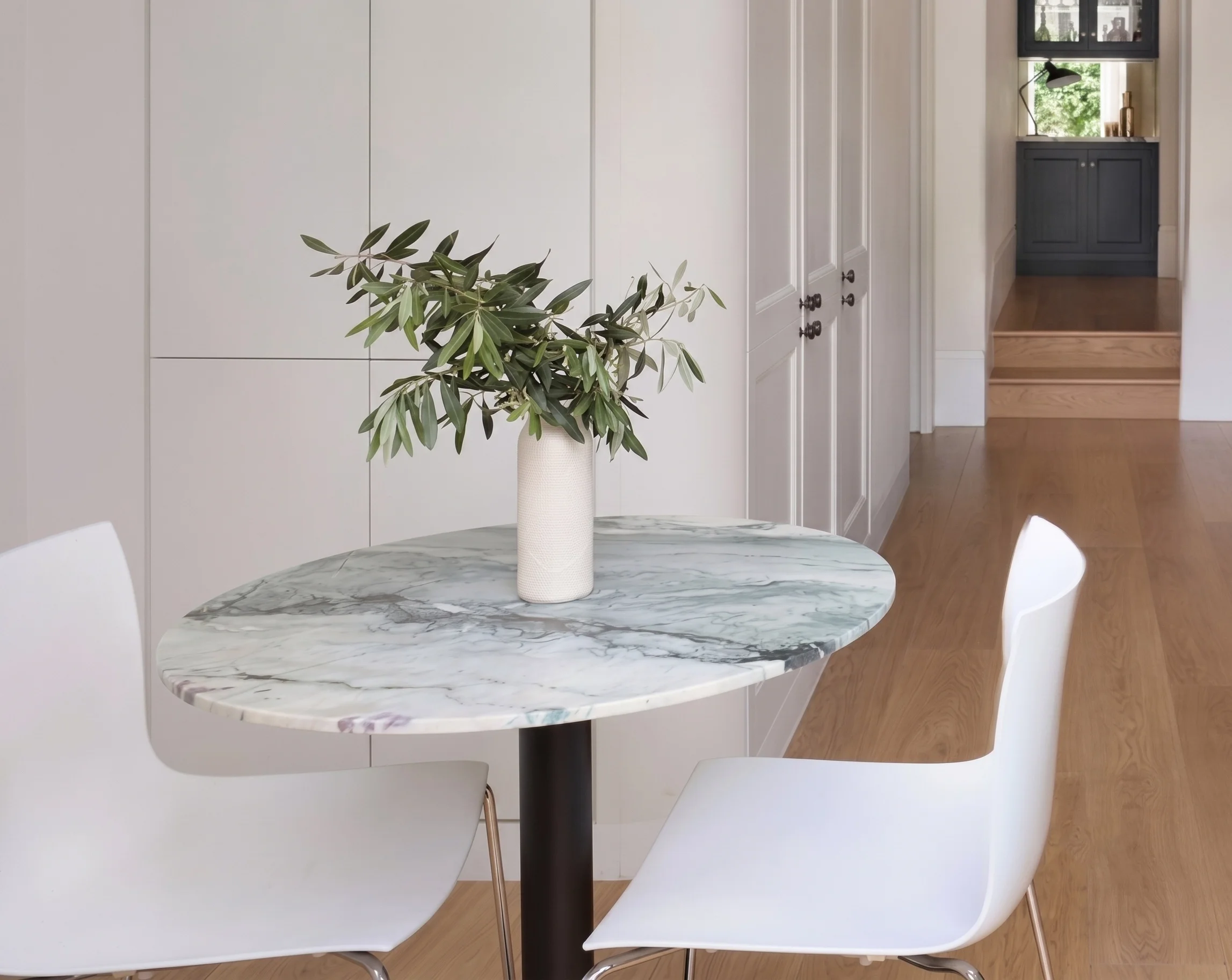 Barkston Gardens marble table close up .webp