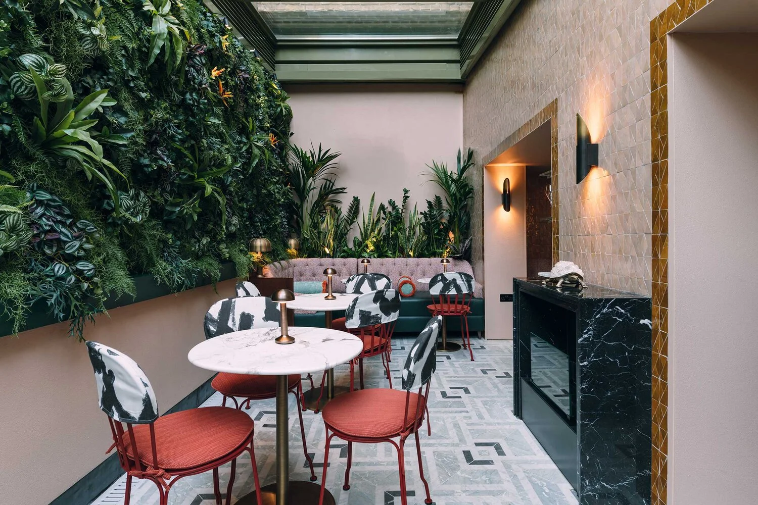 Oscuro-Lounge-by-Joyce-Wang---Photography-by-Lit-Ma-(42) (ED.).jpg