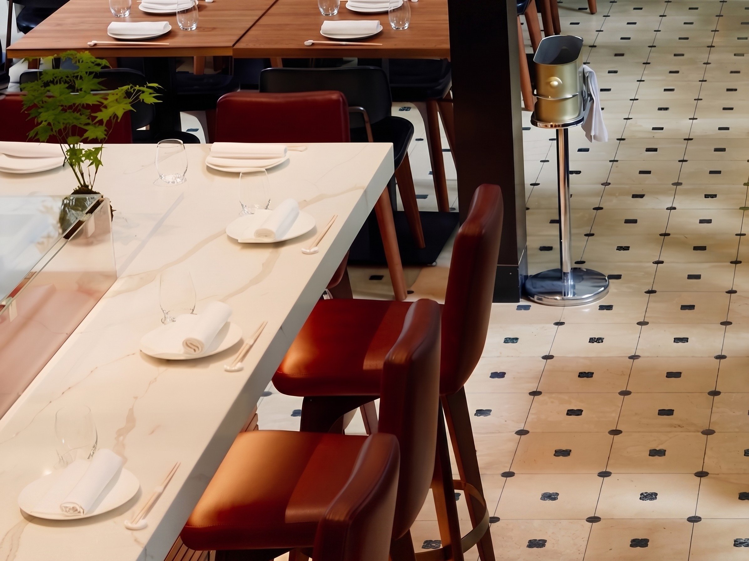 Dinings SW3.jpg