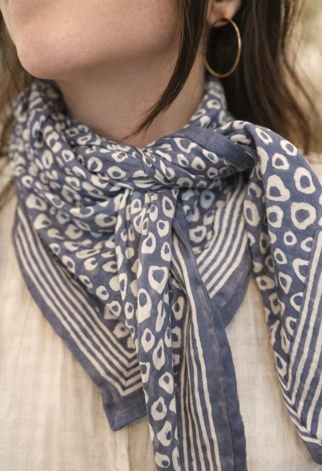 Foulard femme Léopard Bleu.jpeg