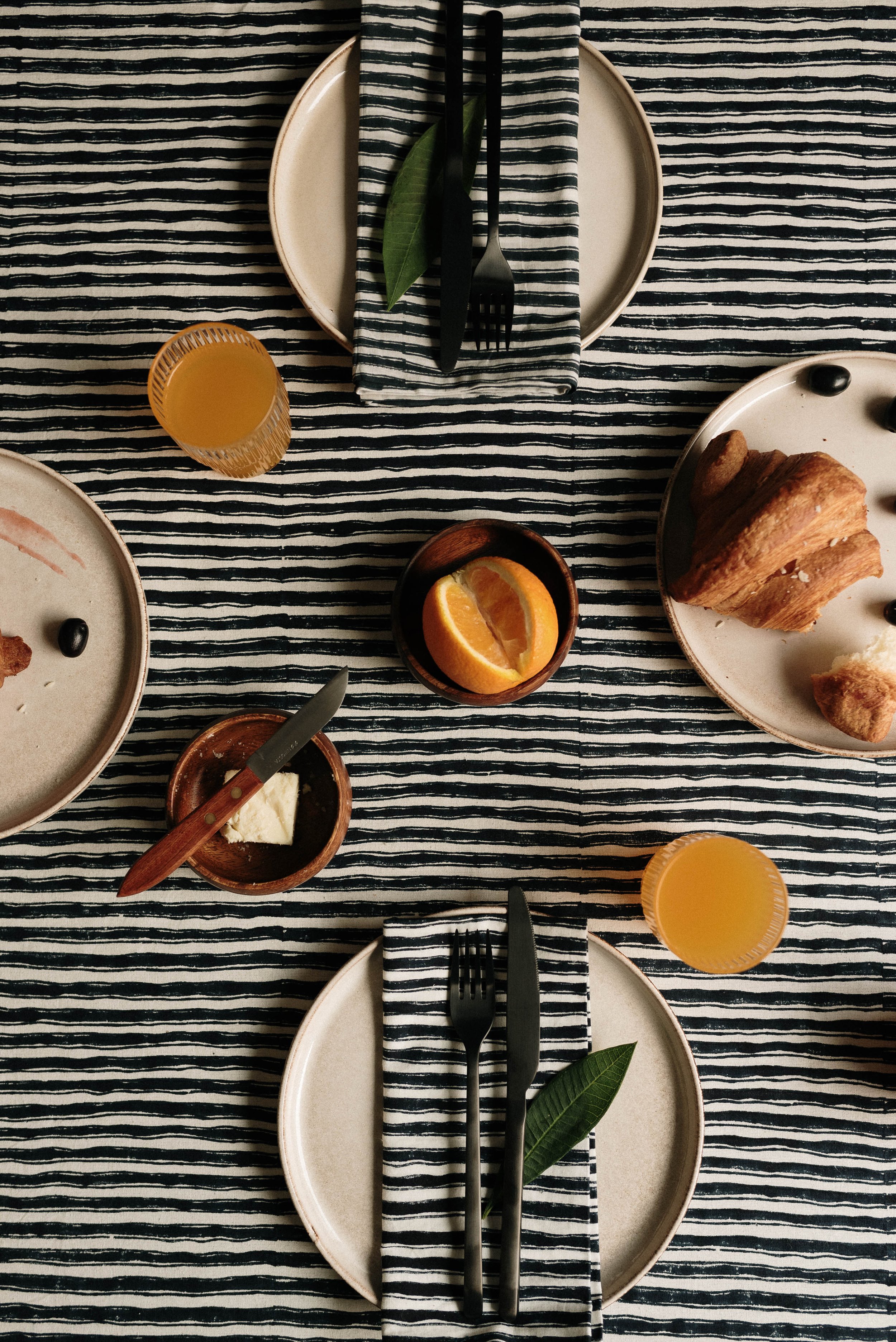 Raamae_Blockprinted_Solae_Tablecloth_02.jpeg
