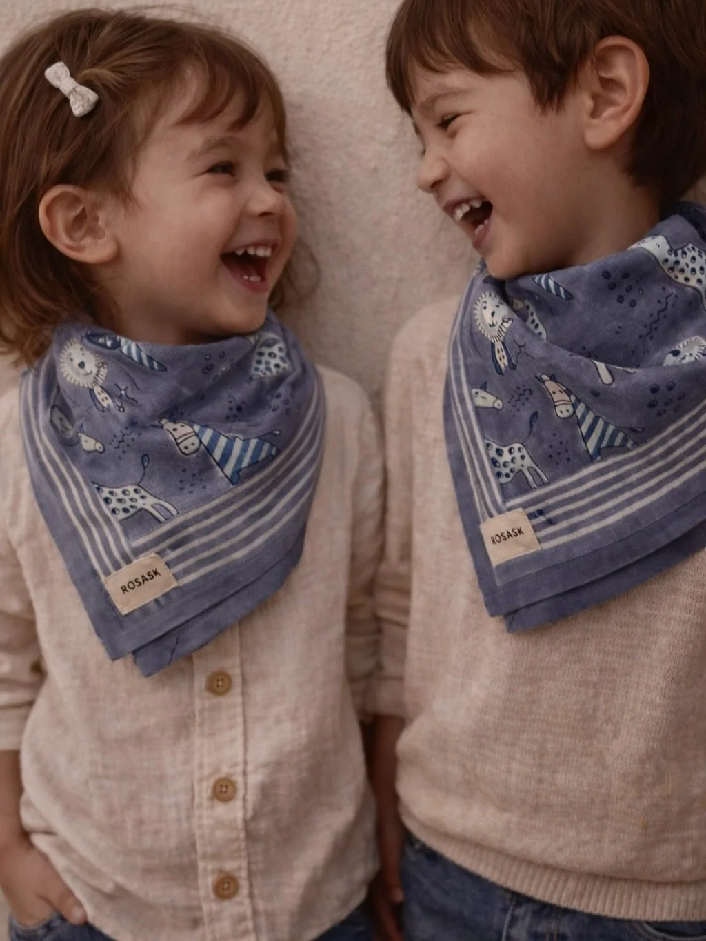 For you. For them. 💙💛
This collection is designed for the little ones too.
Get ready for matching looks with your kids, nephews, nieces... 🐆🐘🦁🦒
Stay tuned — coming soon to rosask-store.com ✨

🇫🇷 For you. For them.💙💛
This collection