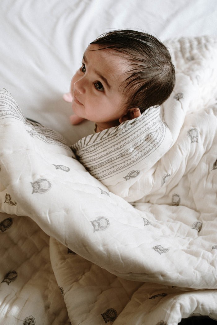 Raamae_HandBlockPrinted_OwlBabyQuilt_05.jpg