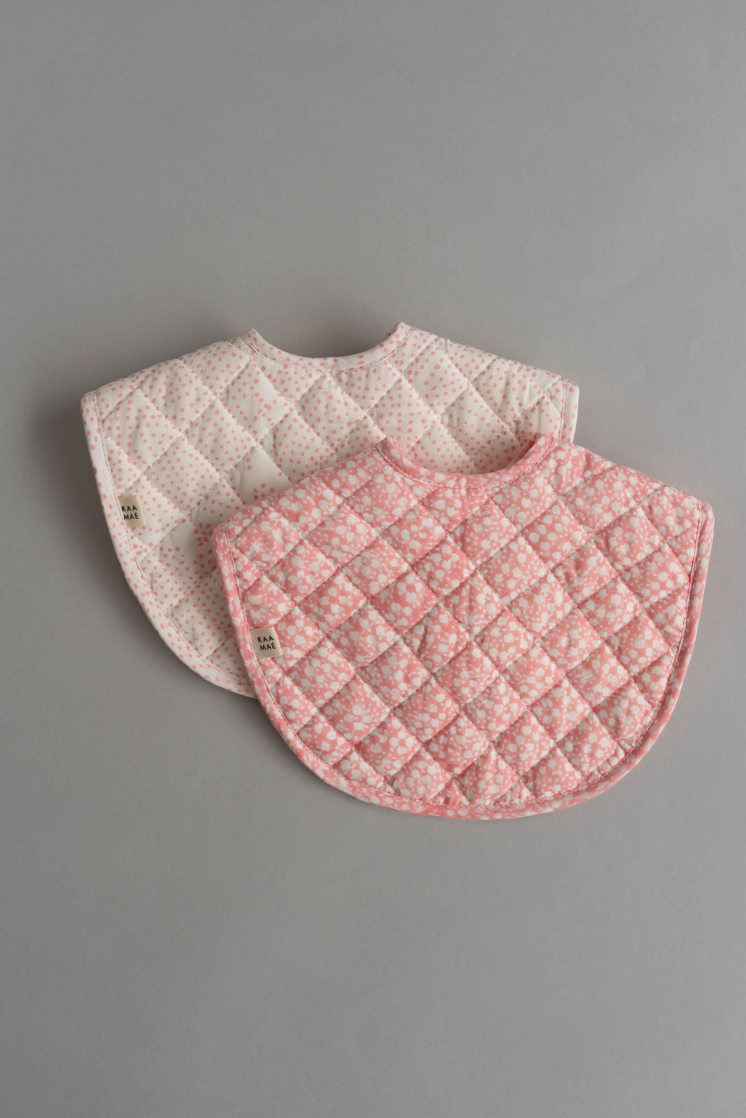Raamae_Handblockprinted_Bibs_Orchid_Set2_01.jpeg