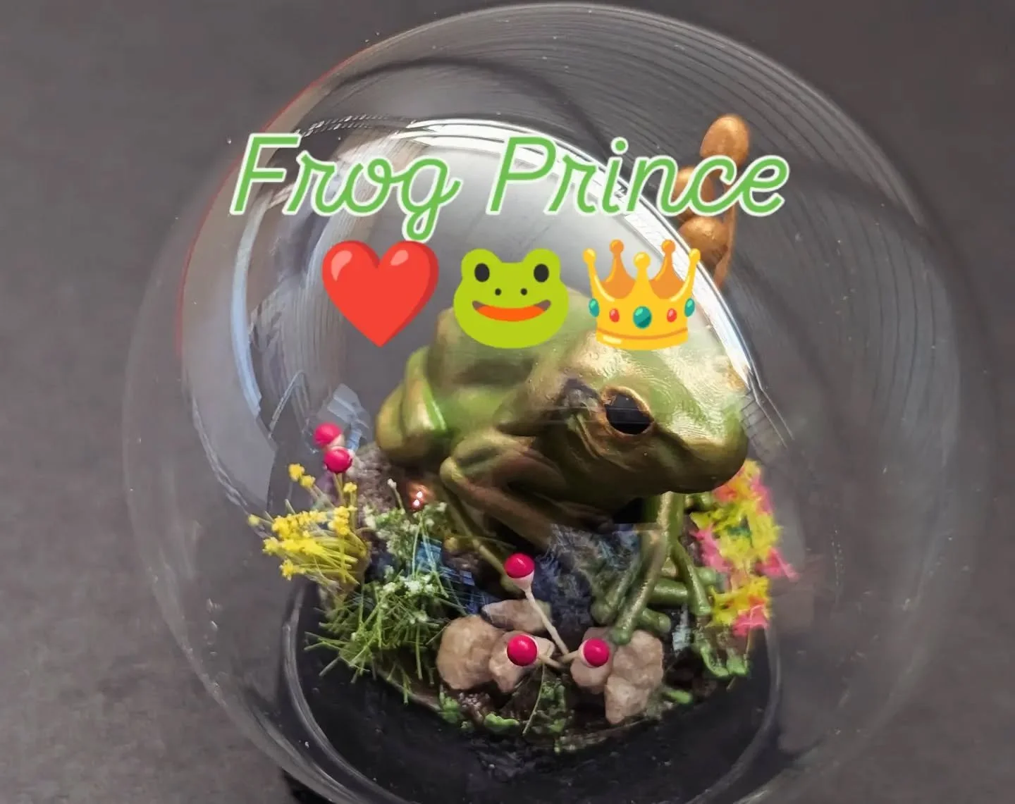 This little guy won't turn into a human prince if you kiss him, but honestly I'd rather hang out with a frog anyway 😂

Coming very soon to @vendmarketplace Virginia, along with many other sweets offerings, just in time for Valentine's Day 💘 

#shop