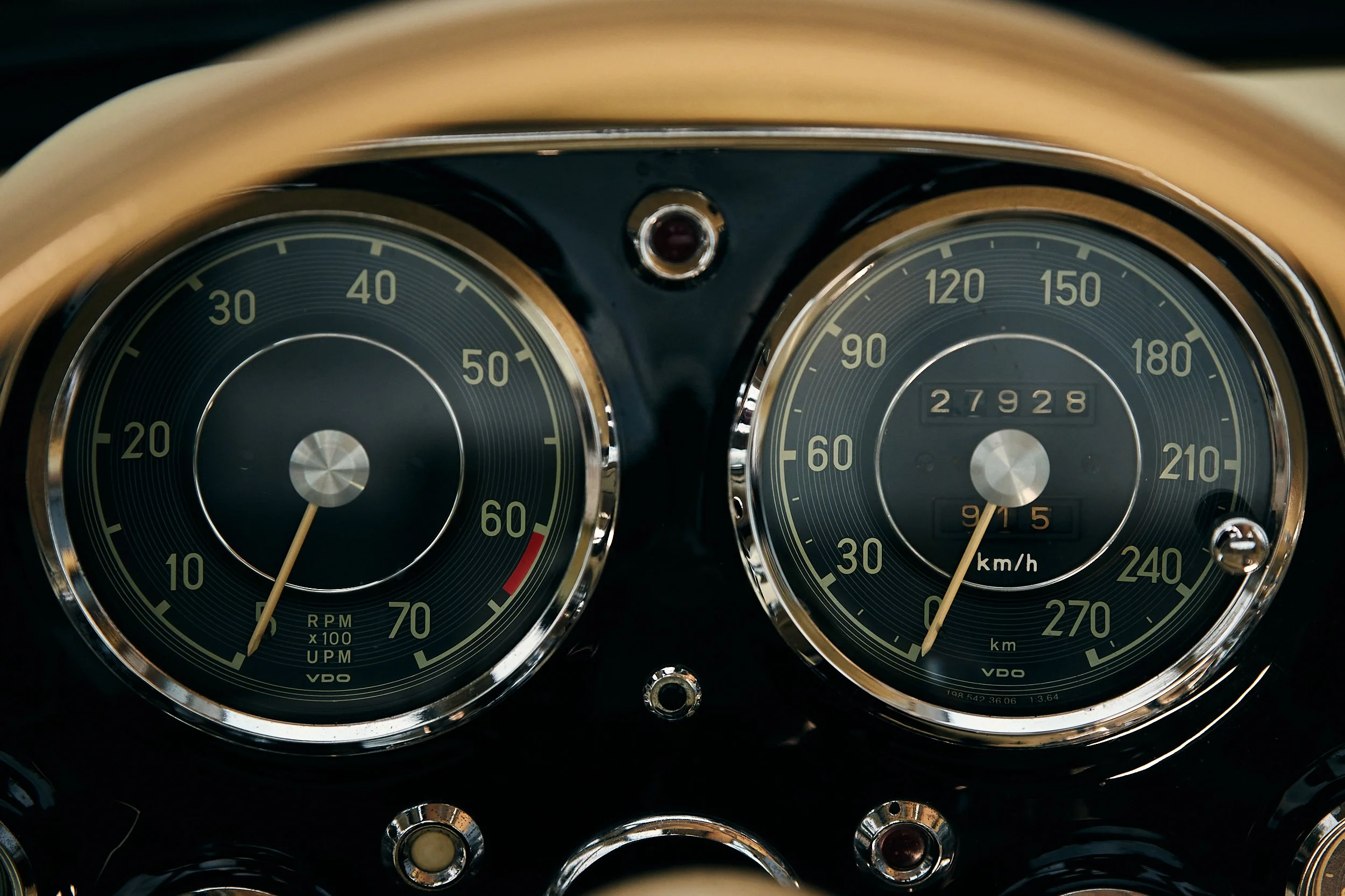 Mercedes-Benz 300SL Gullwing dashboard