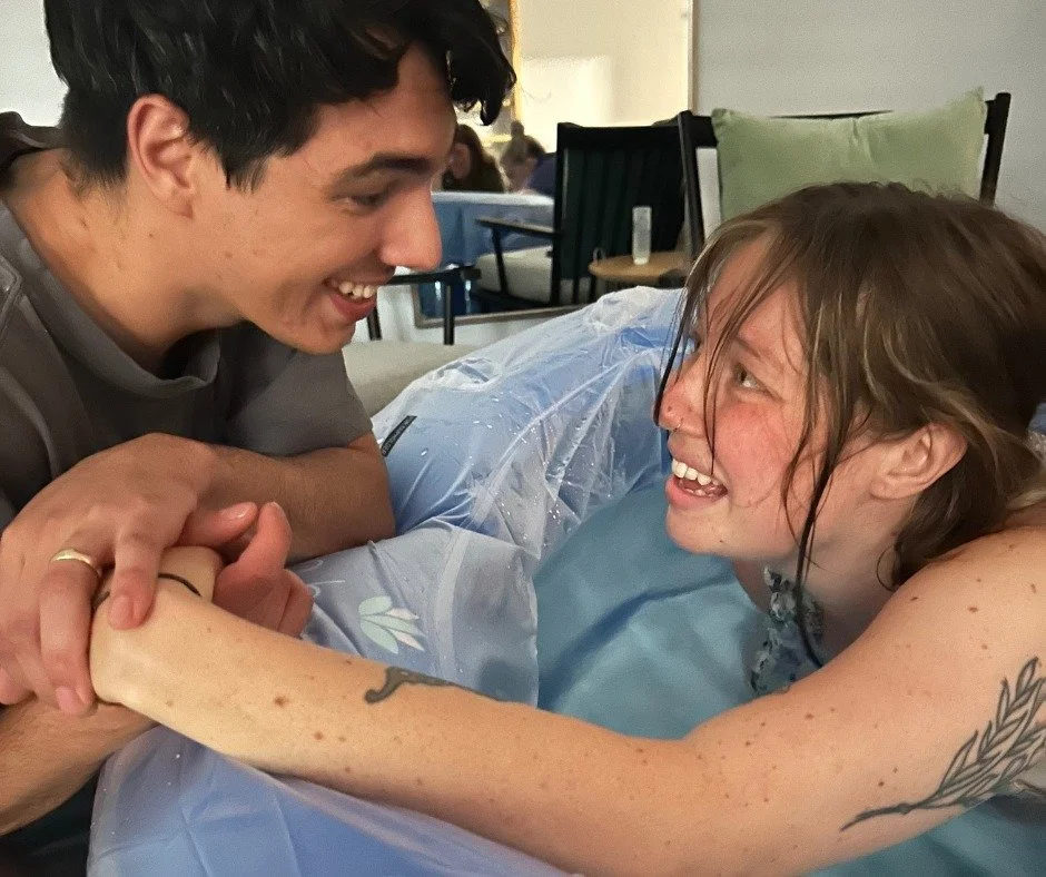 Held in the Fastest Kind of Joy 💙
Meet Ezra Anthony
Born May 29, 2025
7lbs 1oz &bull; 19.75 inches

Ezra&rsquo;s arrival was as joyful as it was quick. His mama was one of the first families to use the shared contraction timer app, sending us real t