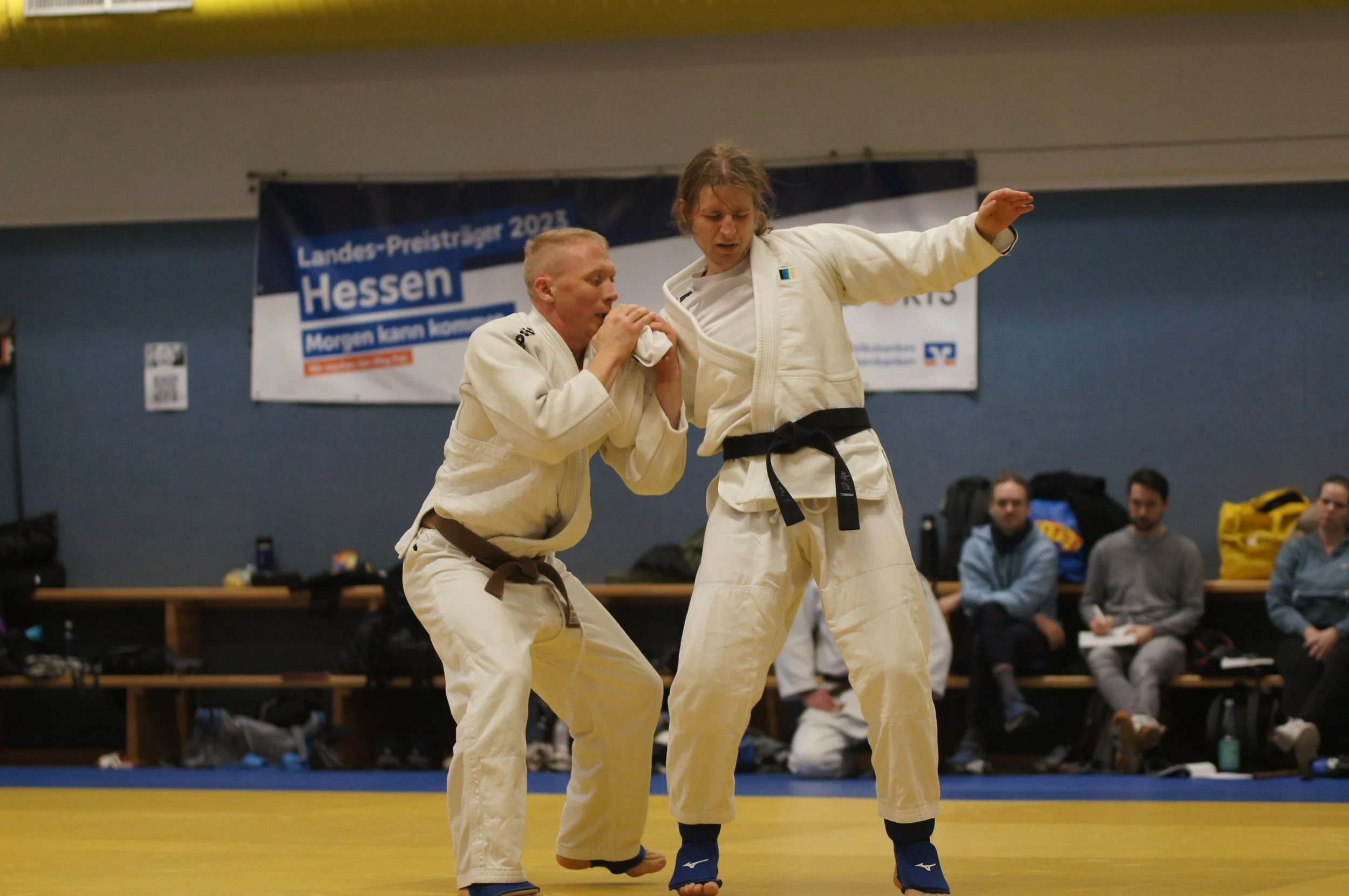 Malte Breunig-Wolfers mit einem Handgelenkhebel