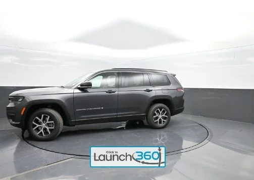 360 Image of a vehicle shot in a Dealermade Photo Studio