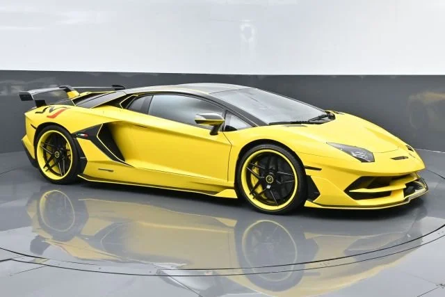 How to Balance Speed and Quality When Displaying Car Photos