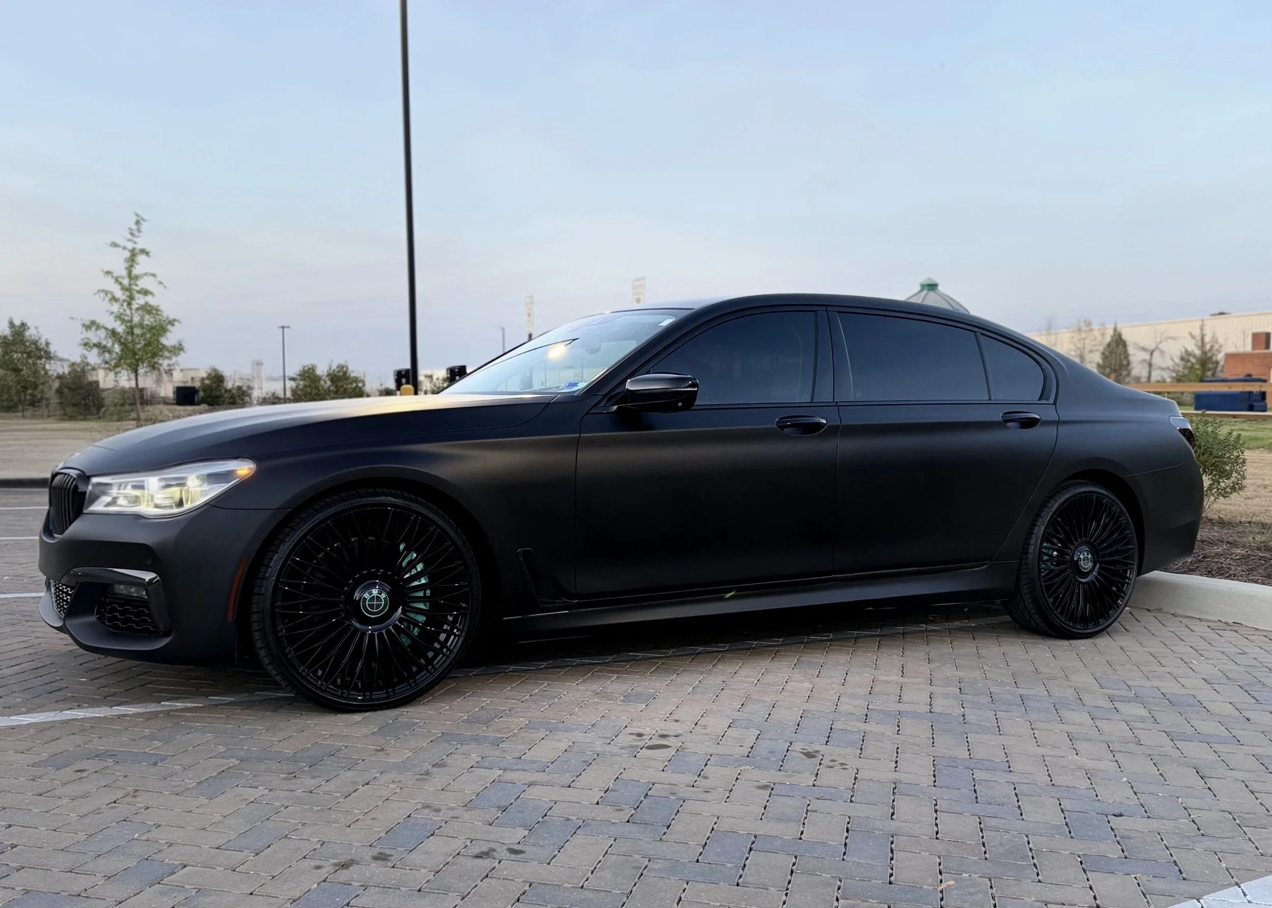 2016 BMW 750i