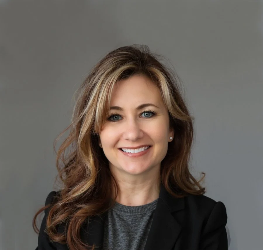 Dana Esposito headshot 2025 1 FOR WEBSITE.jpg