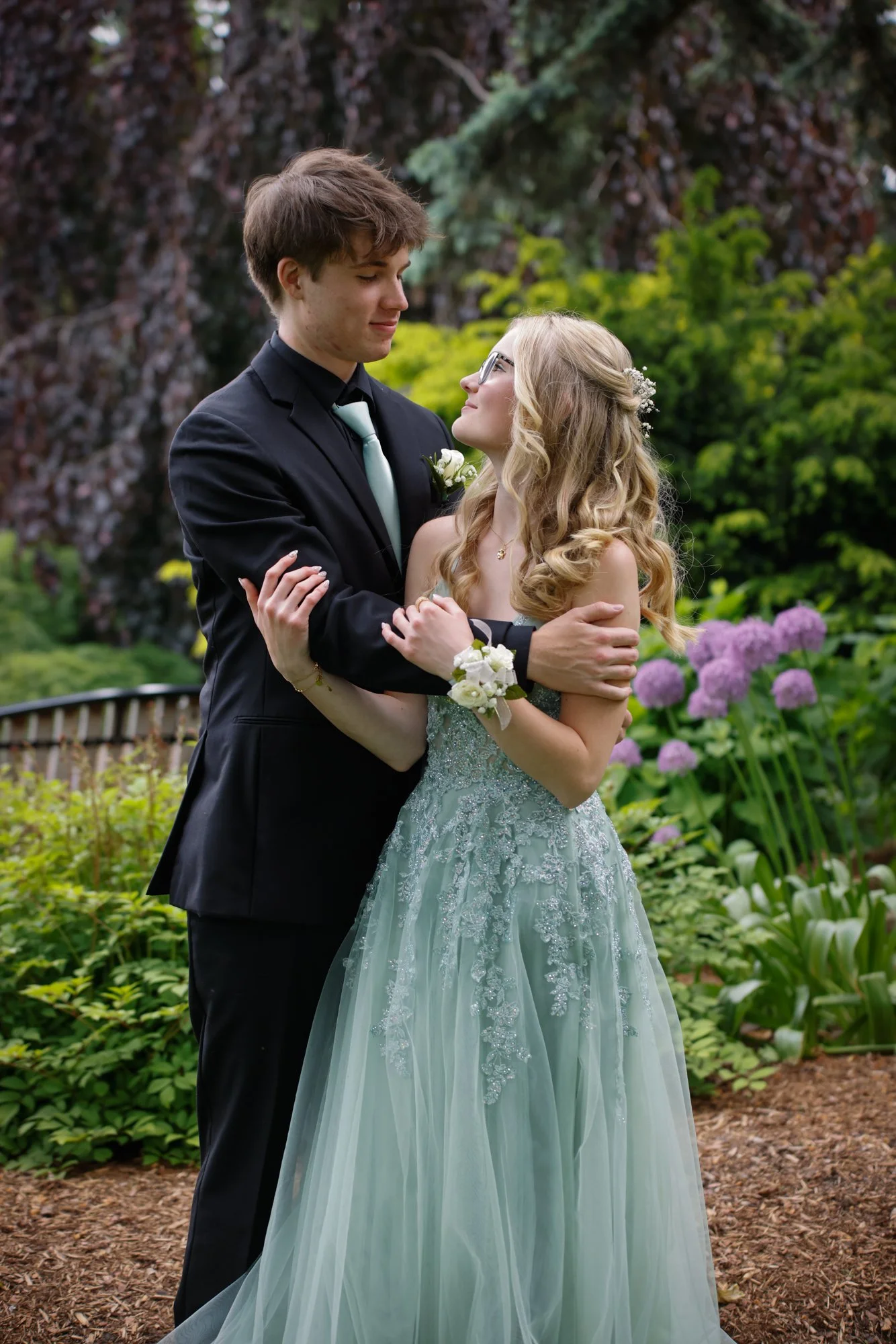 LEILA HARWOOD_PROM_2025_018WEB.jpg
