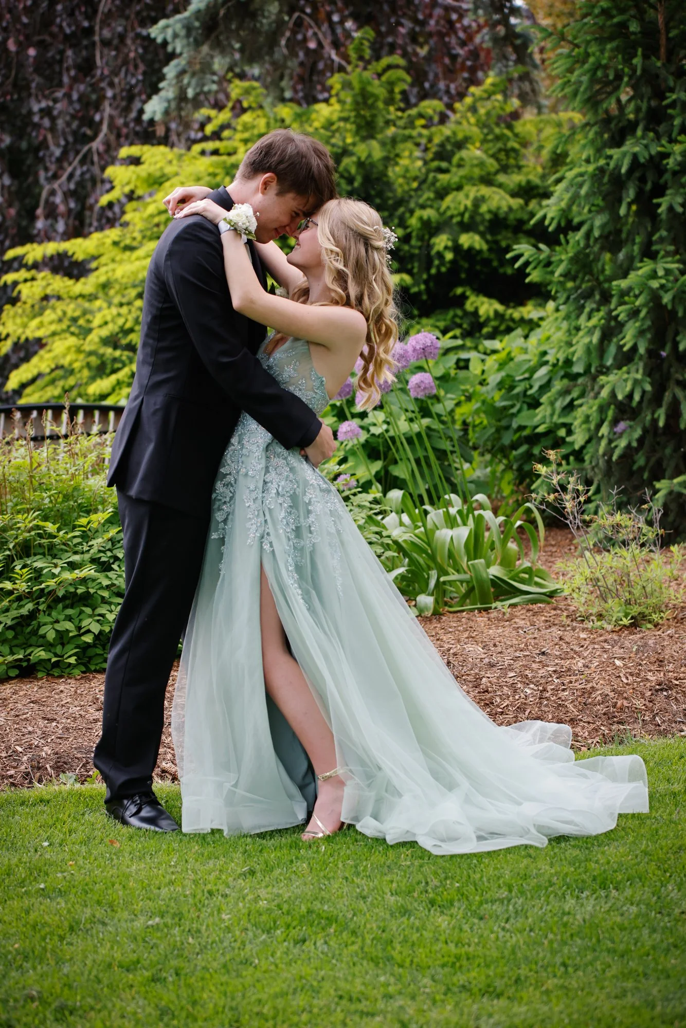 LEILA HARWOOD_PROM_2025_026WEB.jpg