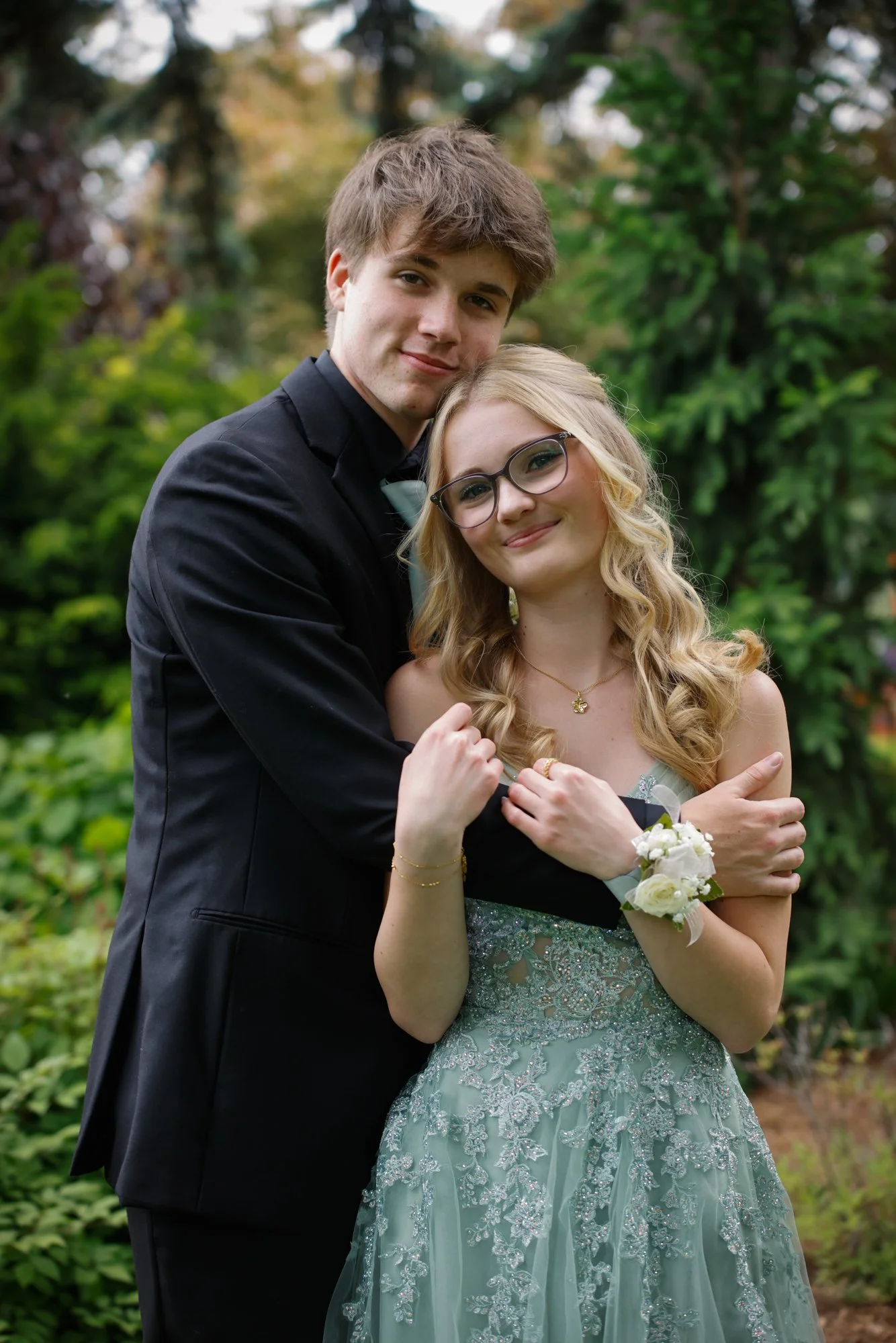 LEILA HARWOOD_PROM_2025_020WEB.jpg