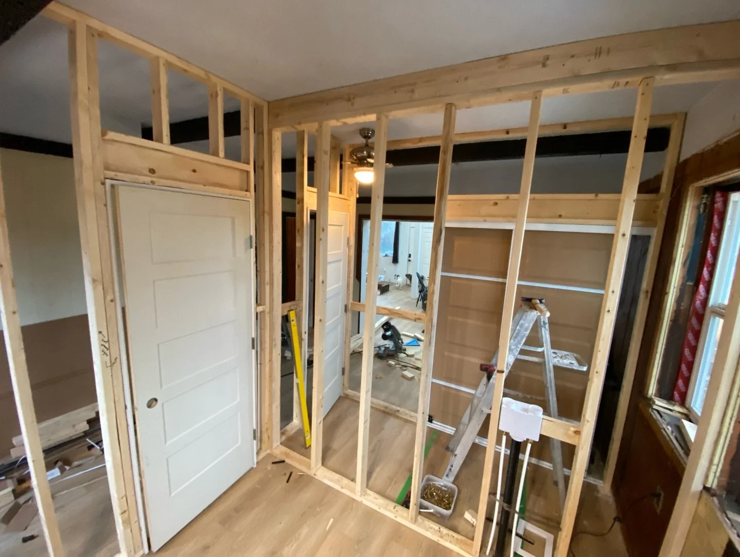 🛠️ New bedroom, landry room and pantry added! 

I enjoyed framing up and adding doors / closet doors to these new spaces in my customer&rsquo;s new home that will add some much needed functionality. 

2nd bedroom ✅
Laundry closet ✅
Pantry ✅

Now rea