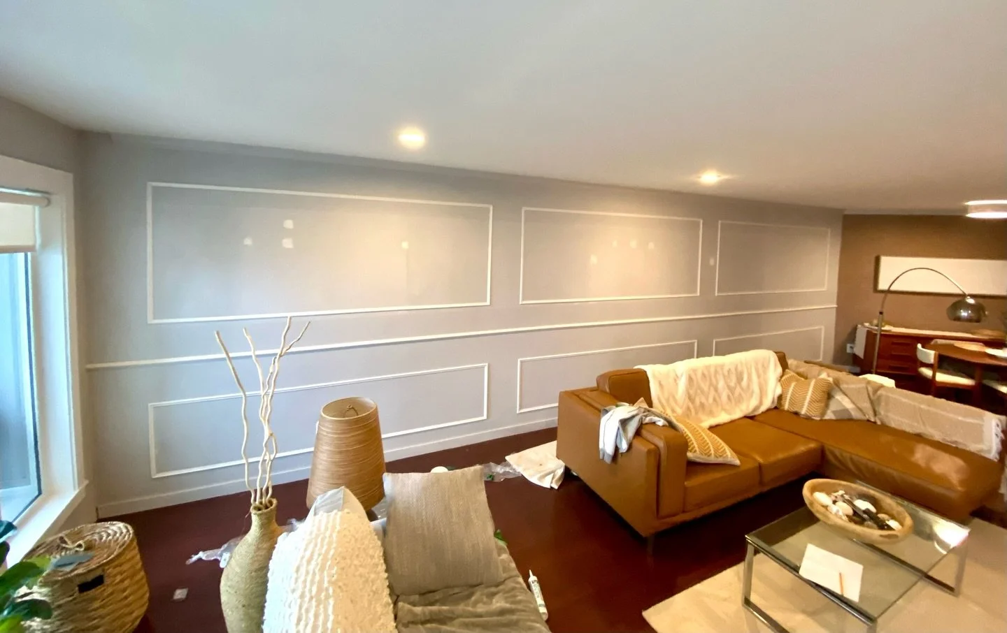 🛠️This was a fun project this past week&hellip; adding a picture frame moulding accent wall to my customer&rsquo;s beautiful new living room ! Let me know what you think ! 

#pictureframemoulding #nanaimo #nanaimohandyman