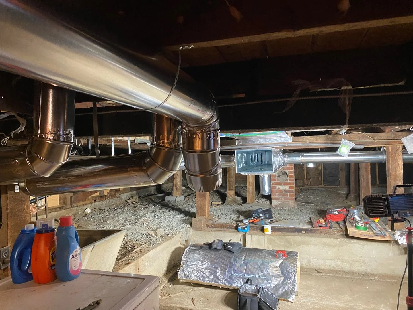 NEW HVAC ducting installed 😎 This early 1900s home only had a fireplace as a heat source. I was able to run ducting and cut in room vents that will be attached to my customers new HVAC unit for heat and AC! Going to make a BIG difference to this hom