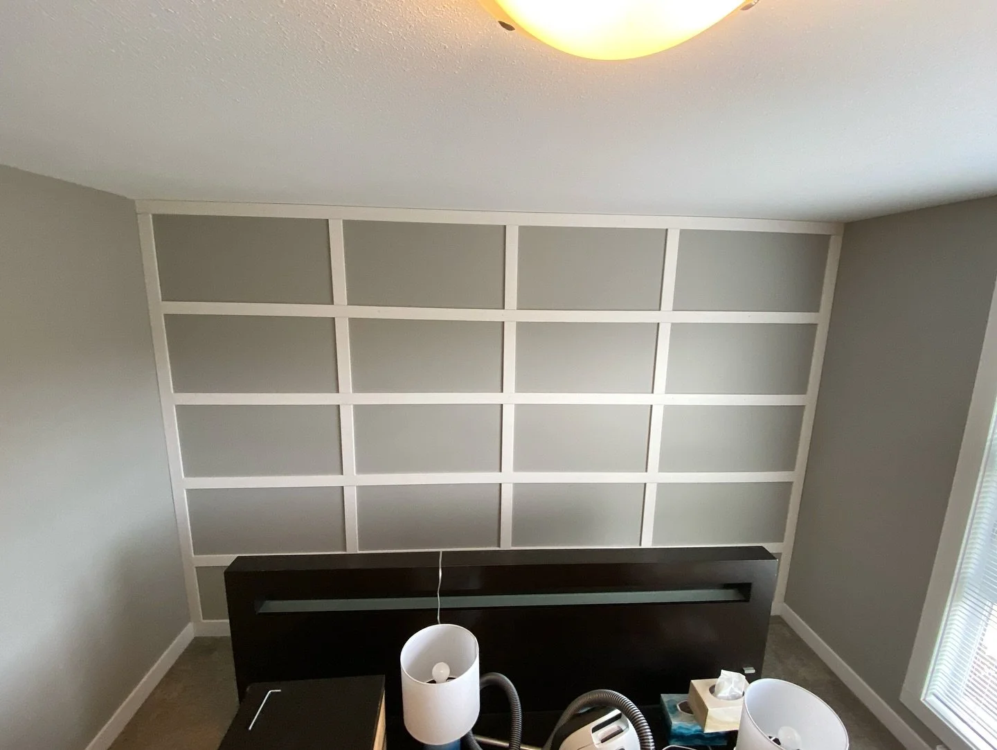 🛠️ FEATURE WALL😎

I enjoyed creating this feature wall using mouldings in my clients bedroom this week. The wall will all be painted one colour and give a modern textured feature wall look 🙌🏻

#nanaimohandyman #nanaimo #nanaimobusiness #handyman 