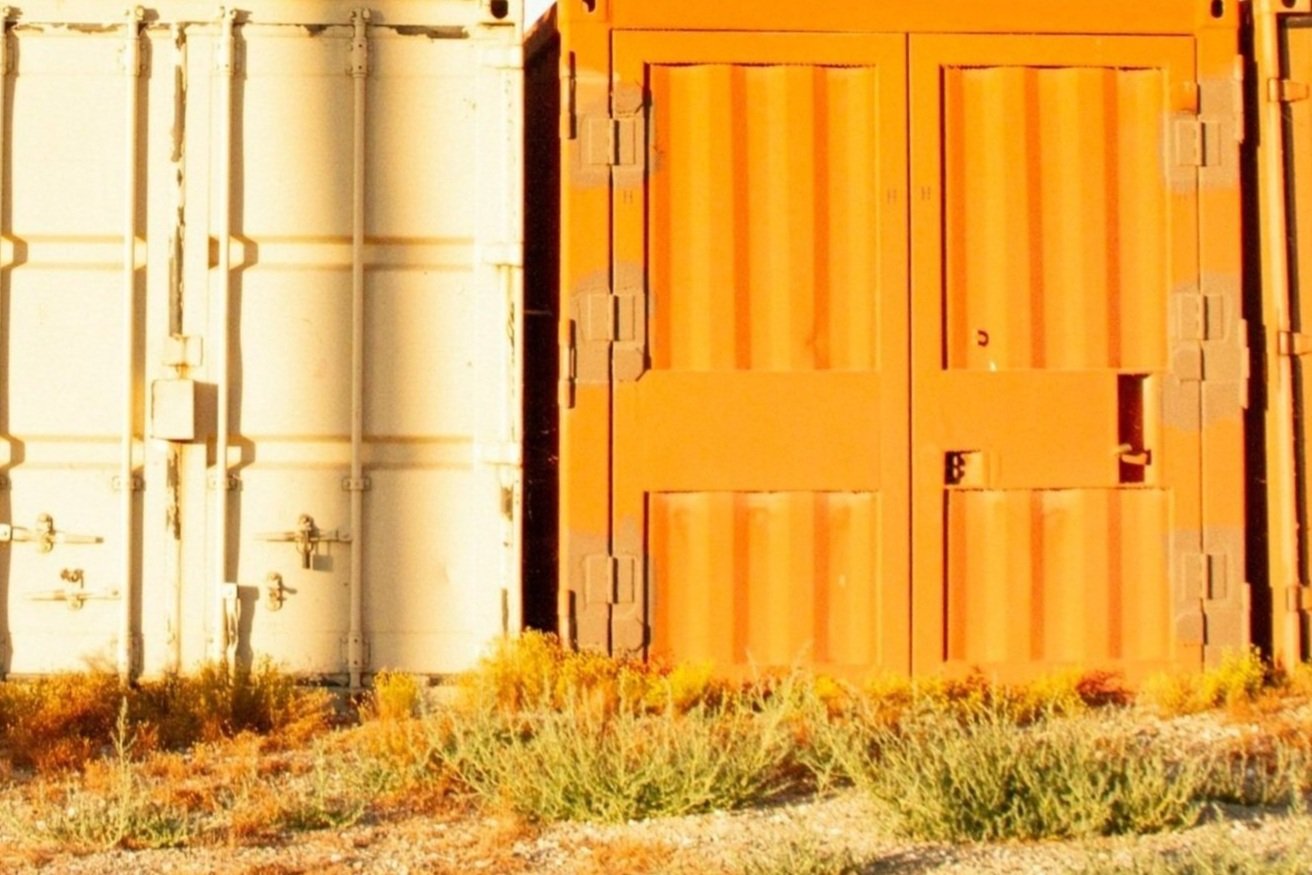 storage container available for long term rent