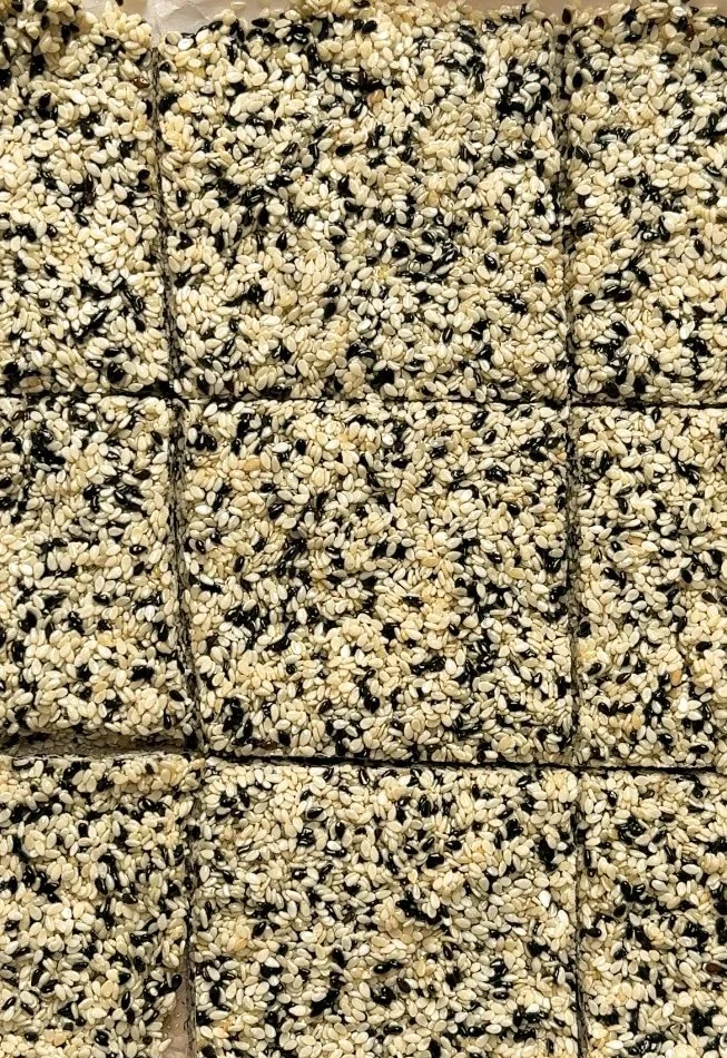 Pasteli with a twist