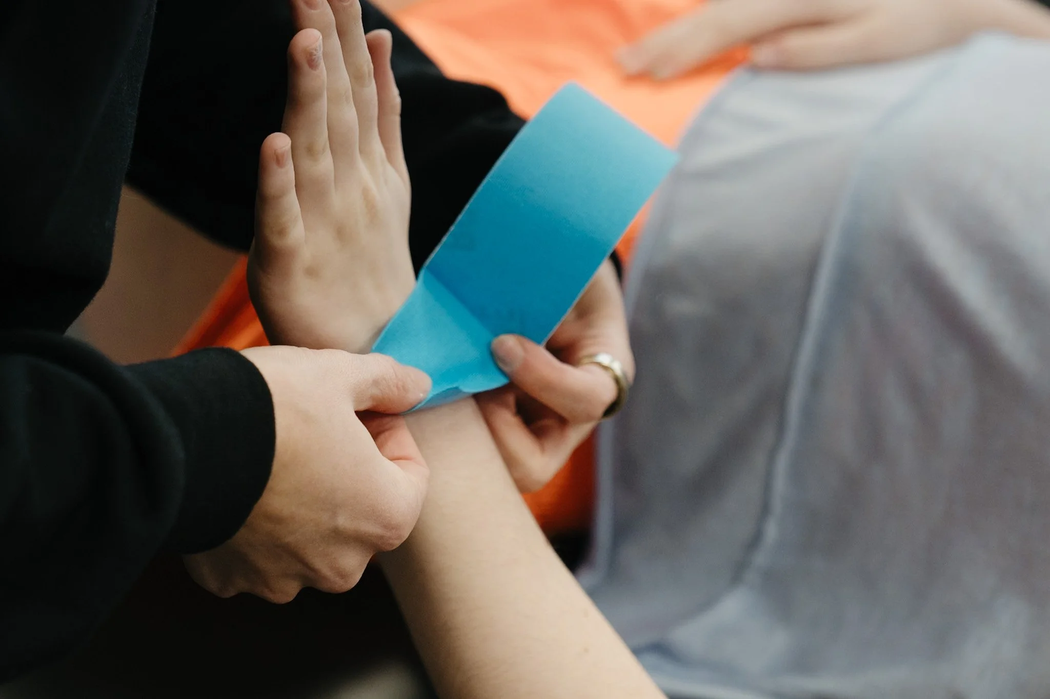 Why Cheerleaders Get Wrist Pain (And How To Fix It)