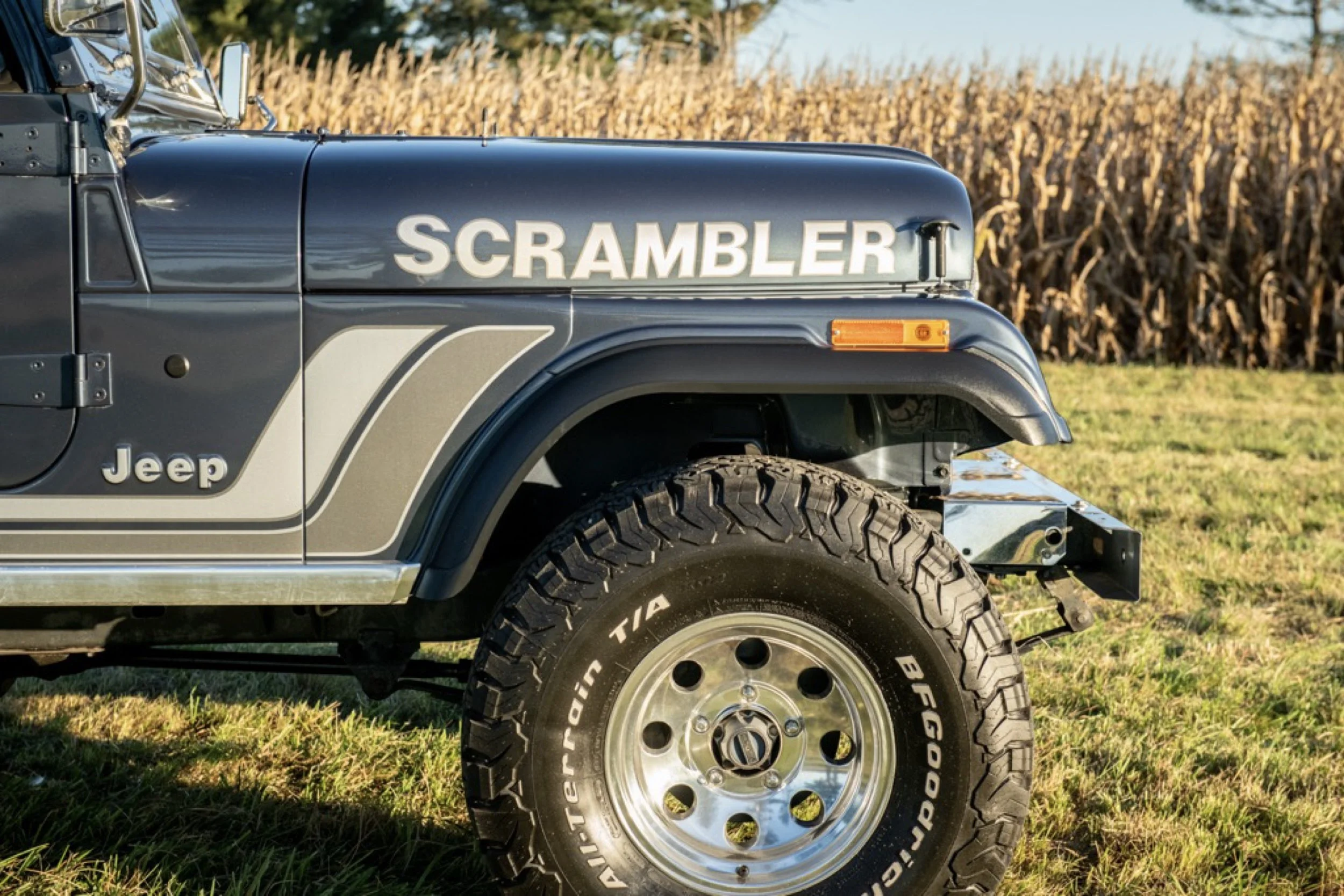 1981 Jeep CJ8 Scrambler60.jpg