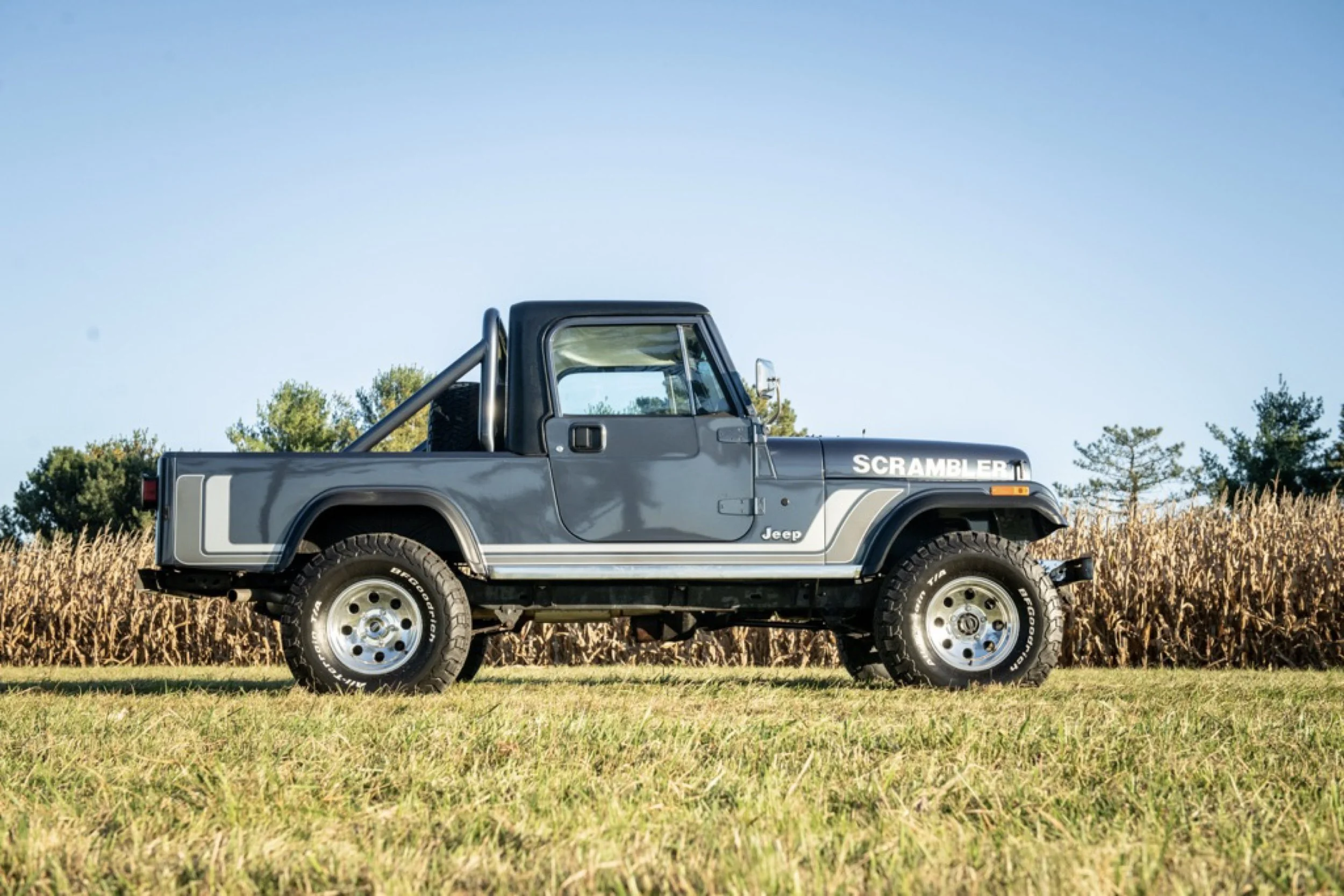1981 Jeep CJ8 Scrambler16.jpg