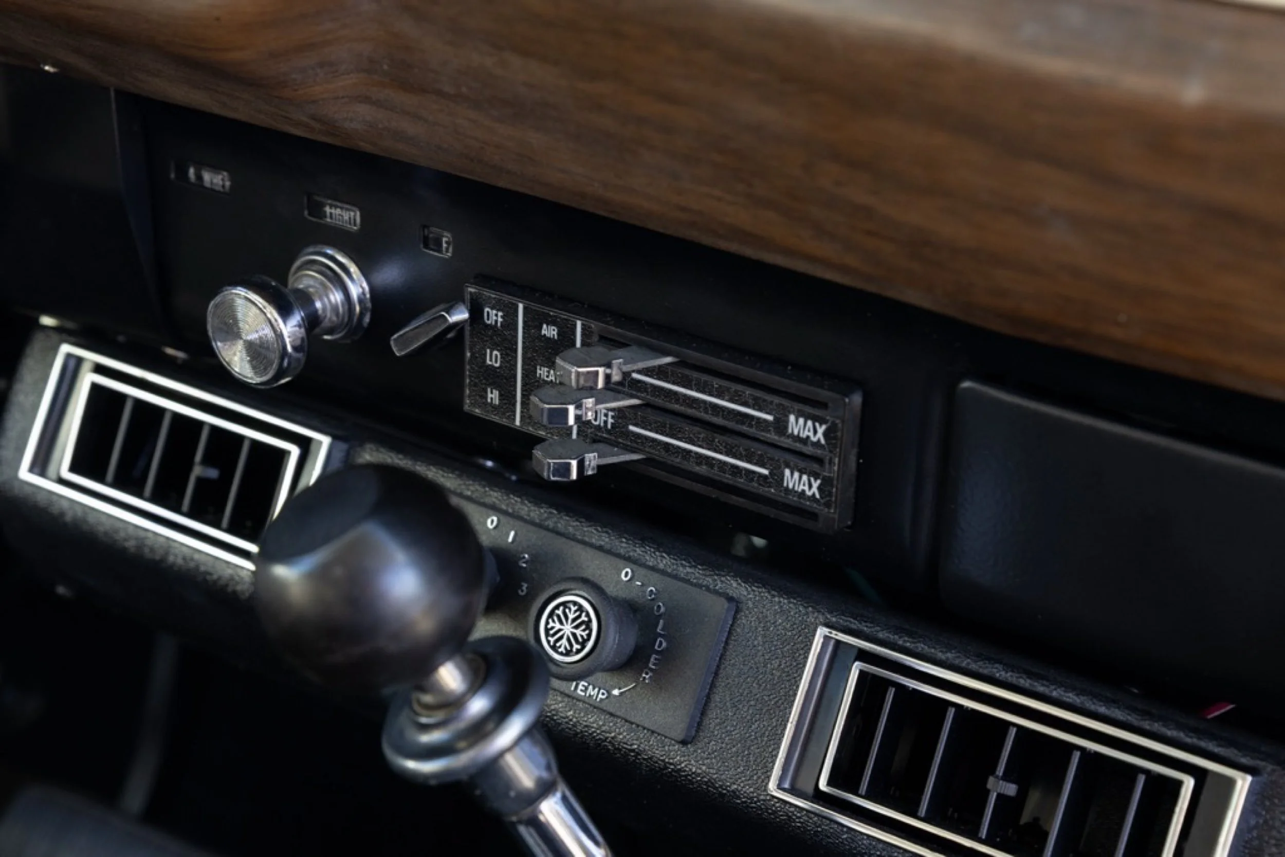 1978 IH Scout 206.jpg