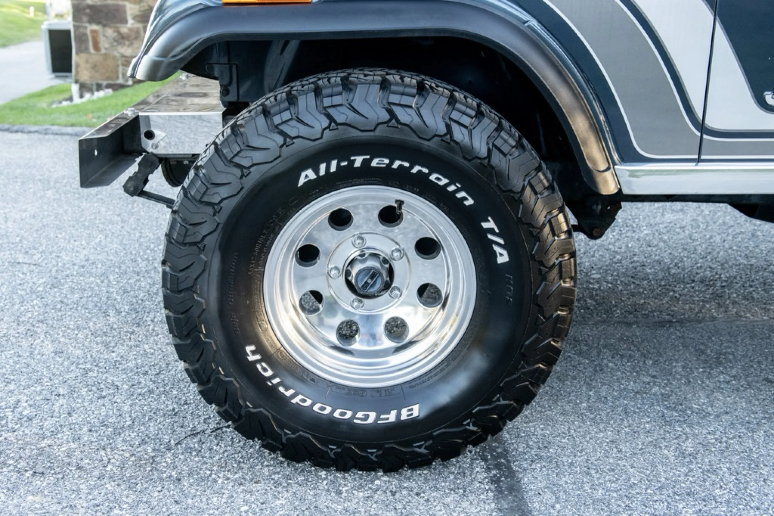 1981 Jeep CJ8 Scrambler79.jpg