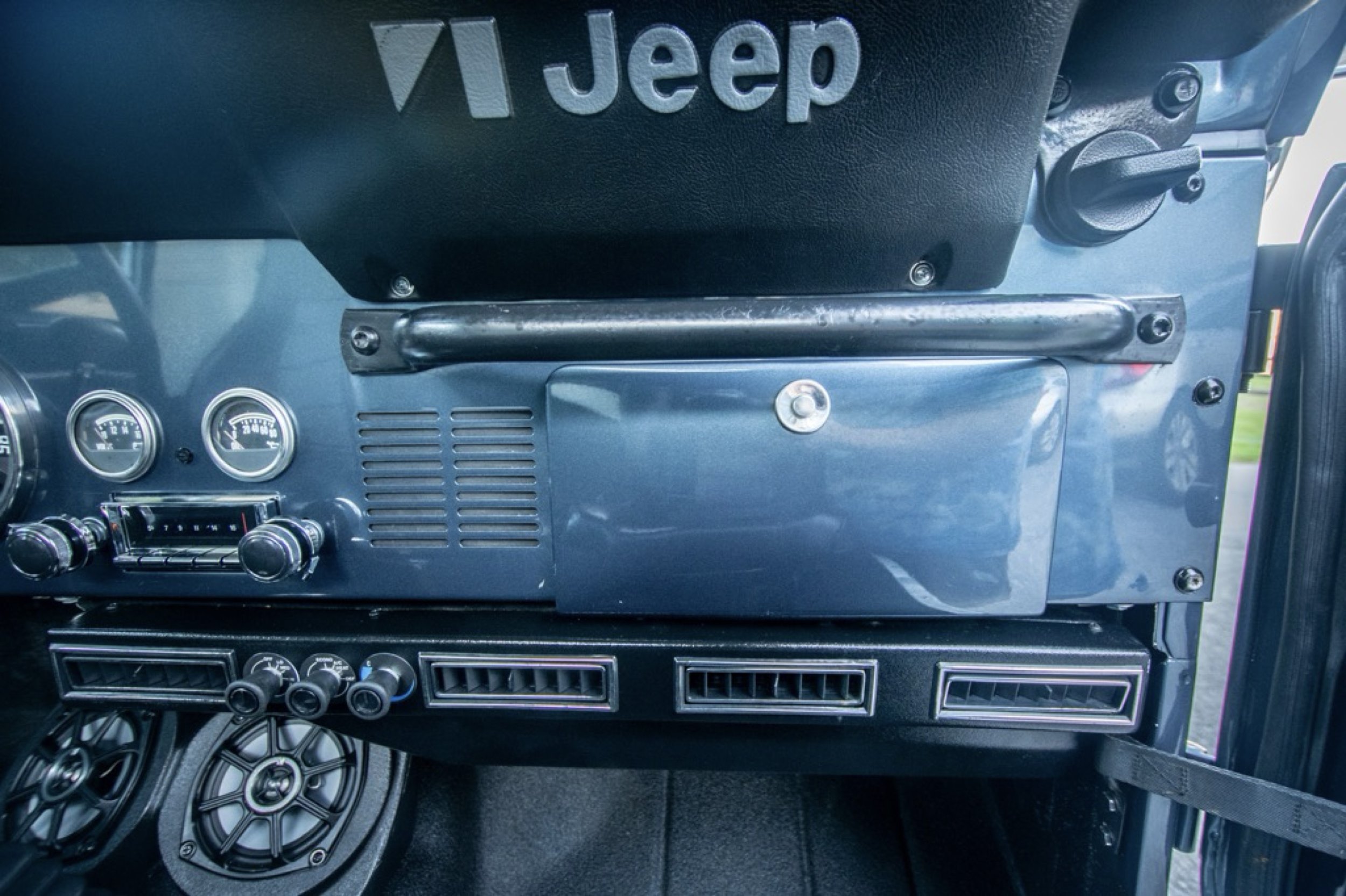 1981 Jeep CJ8 Scrambler157.jpg
