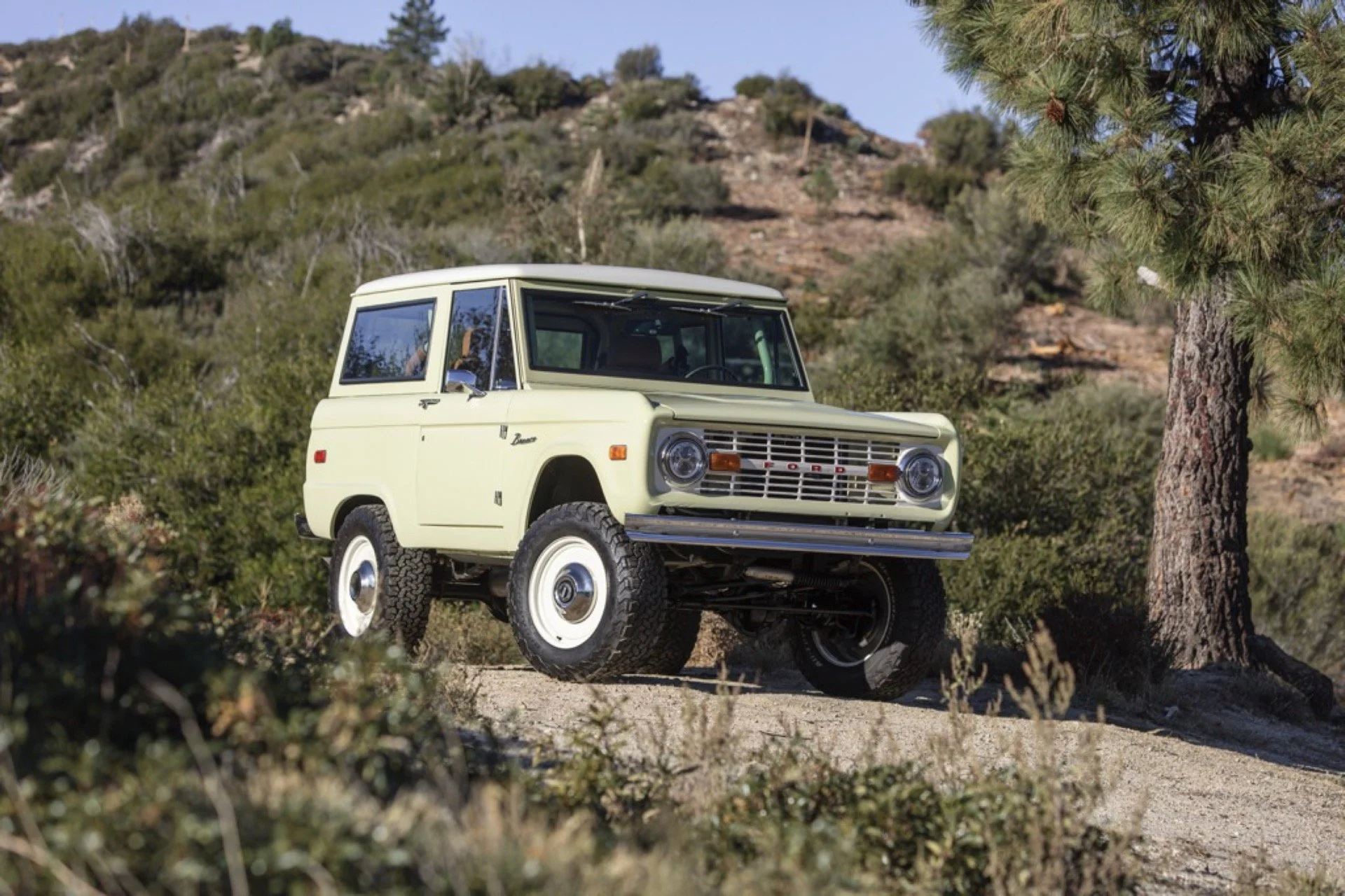 1972 Coyote 5.0L Ford Bronco sold by Classic 4x4