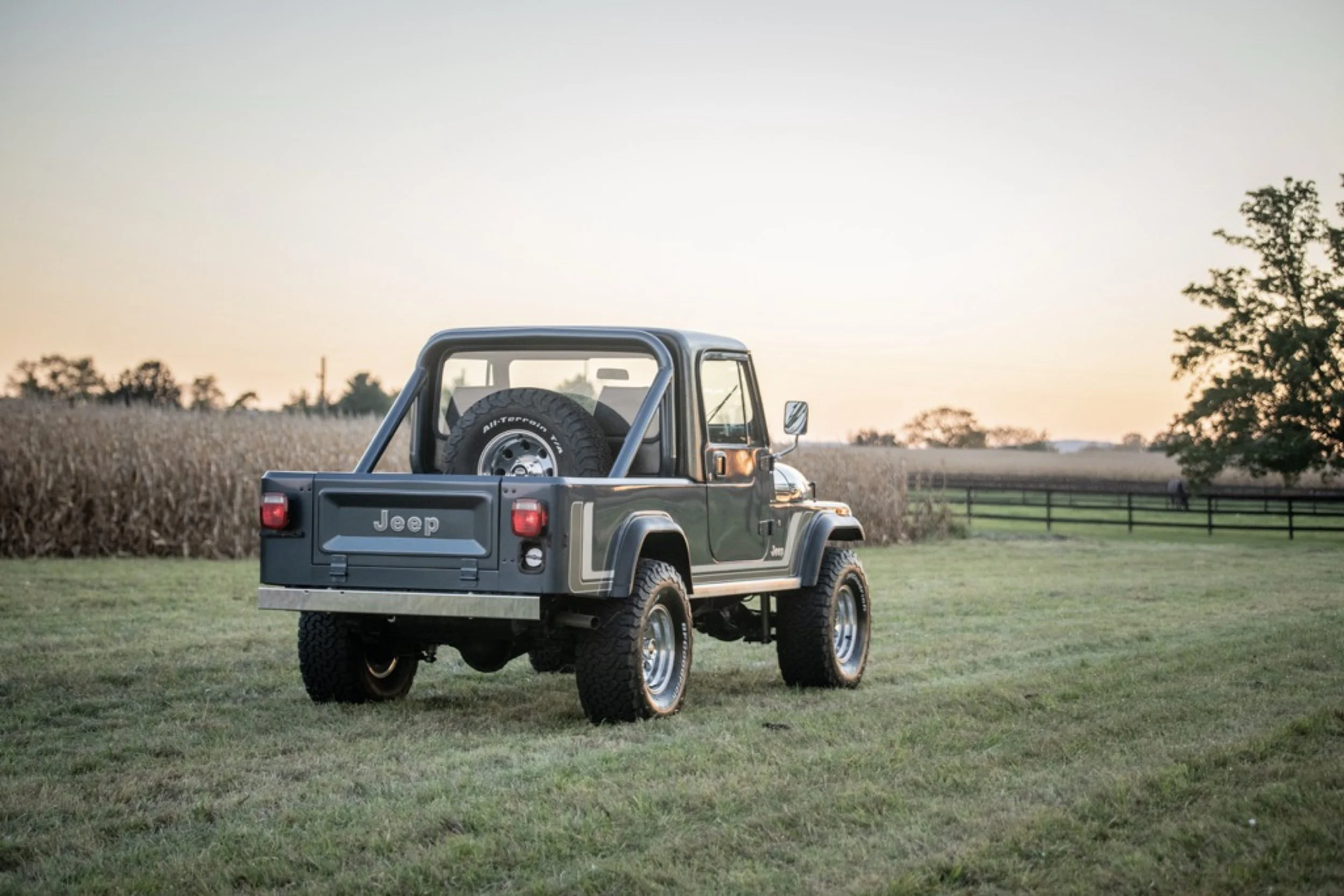 1981 Jeep CJ8 Scrambler3.jpg