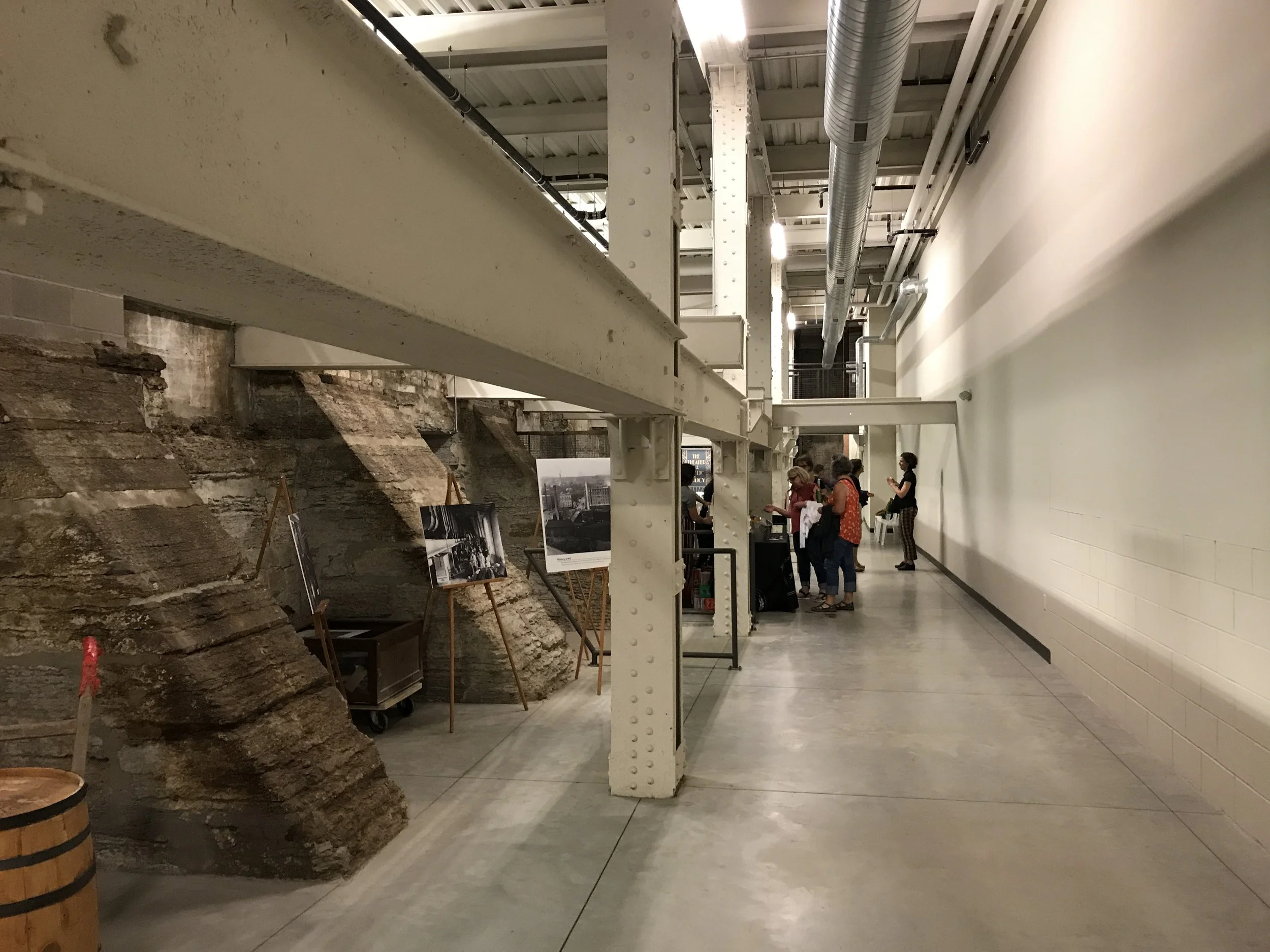 2019.09.21_Mill-City-Museum_Scandal-on-the-Waterfront_Flagship019.jpg