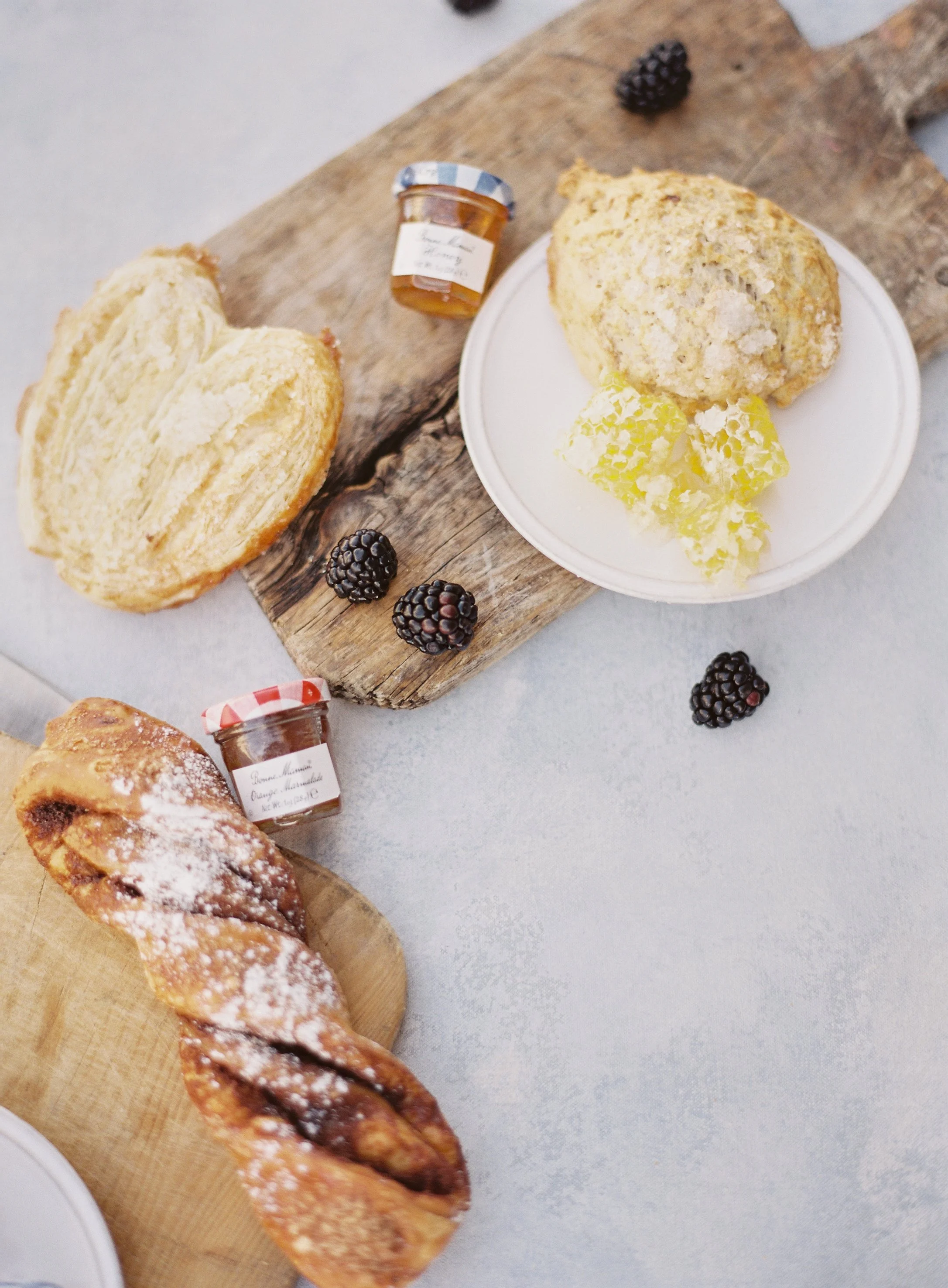 The Best Styling Surfaces for Food Photography (Without Glare)