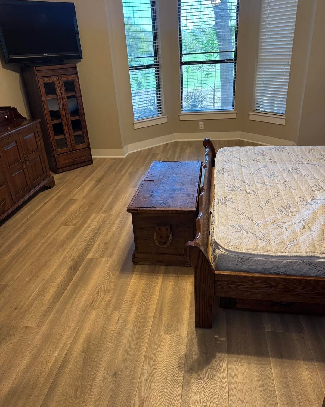 Durable attractive Rigid Core planks.