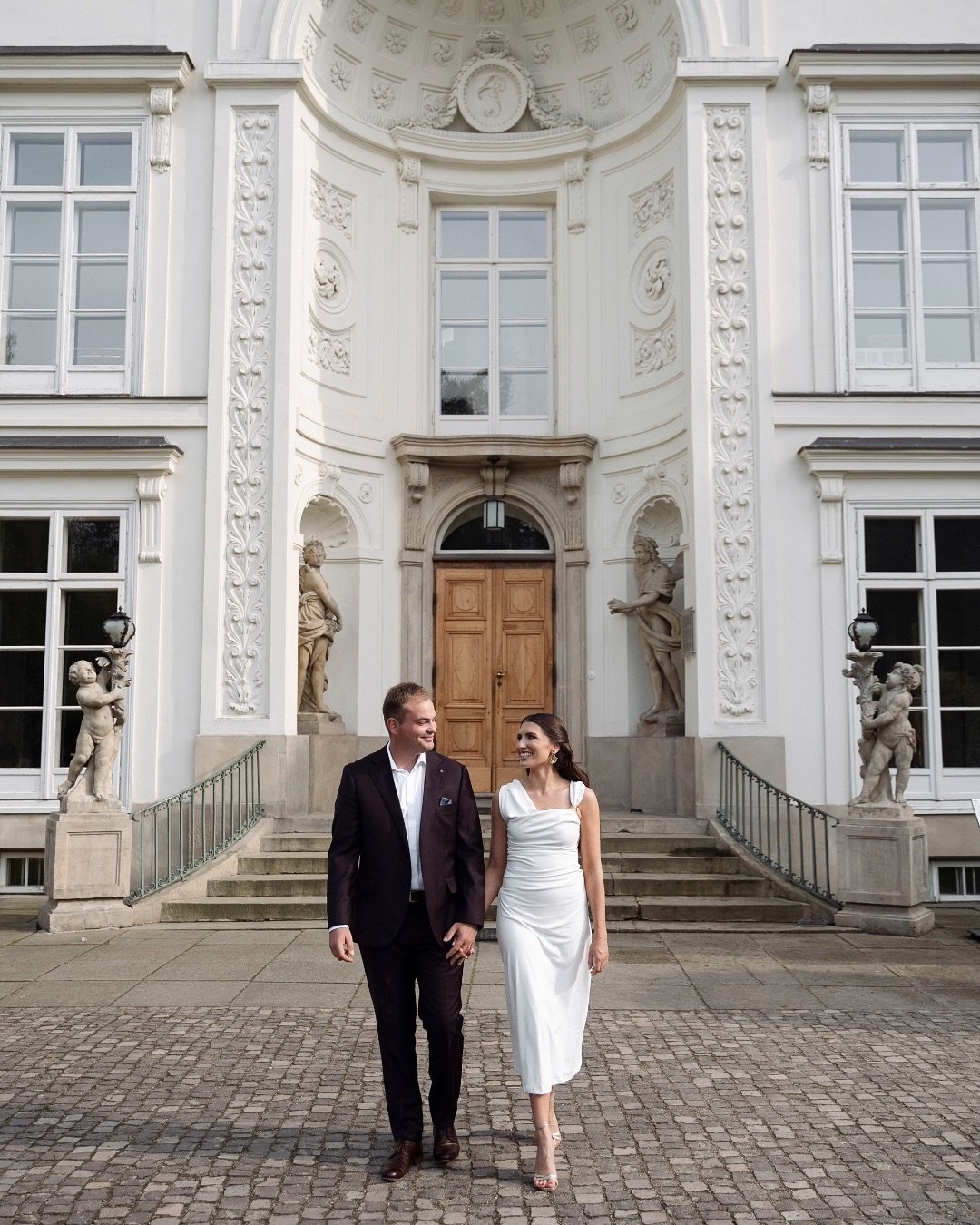 K&amp;K 
Kolejna piękna historia tego lata. 🤍 
Sesje narzeczeńskie są stale jednymi z moich ulubionych! 🥹

Sesja narzeczeńska | fotograf Warszawa | fotografia ślubna 

#fotografiaslubna #fotografwarszawa #sesjanarzeczenska #sesjanarzeczeńskawarszaw