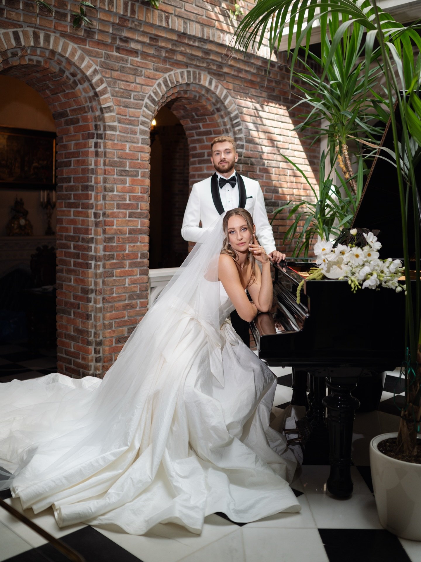 Agnieszka &amp; Karol 🤍

Ta i wiele więcej pięknych sesji czeka na dyskach na swoją publikację. Nie mogę się doczekać jak będę mogła już podzielić się z Wami wszystkimi realizacjami z tego sezonu!😍

Fotograf Warszawa | sesja ślubna | fotografia ślu